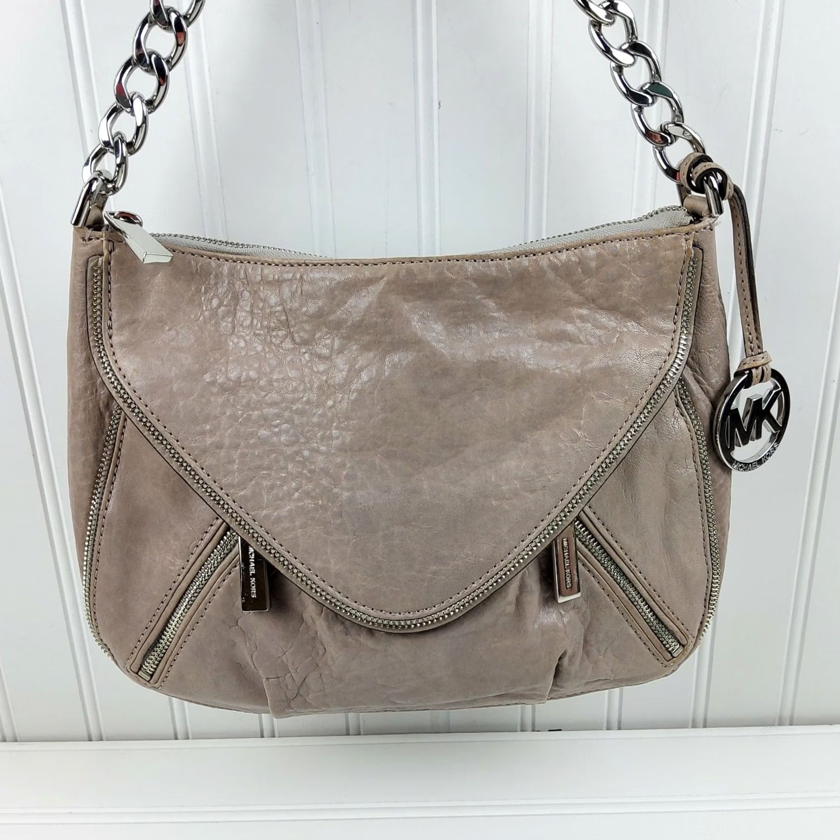 Michael Kors Michael Kors Zippers Flap Convertible Leather Shoulder Handbag Purse Taupe Size ONE SIZE - 3 Thumbnail