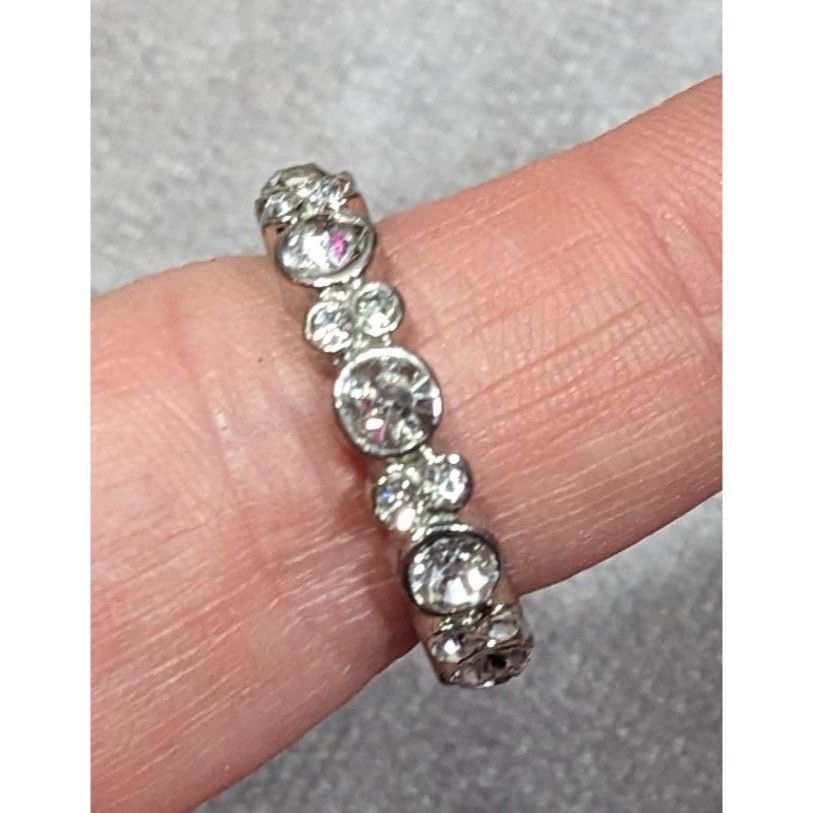 Other Elegant Glam Silver Tone Sparkling Rhinestone Ring Size 7 1/ Size ONE SIZE - 11 Thumbnail