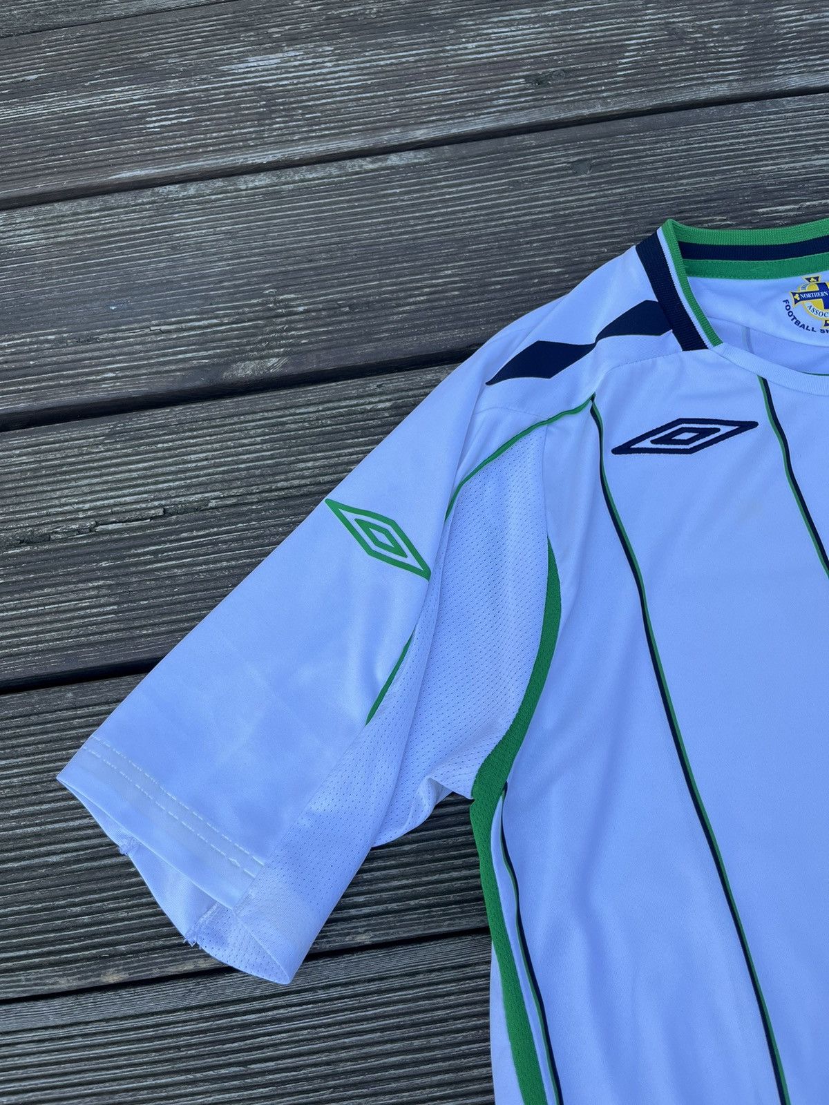 Umbro Northern Ireland National Football Team Umbro Jersey t shirt Size US M / EU 48-50 / 2 - 3 Thumbnail