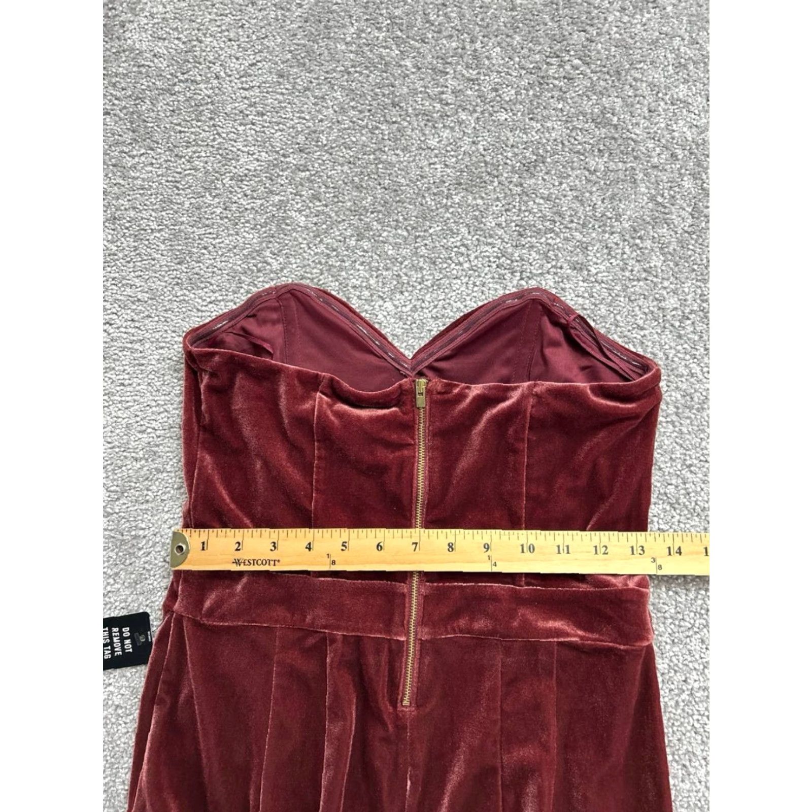 Express Express Velvet Jumpsuit Women 8 Petite Red Velvet Jumpsuit Stretch Strapless Sweetheart Neck New Size 30" / US 8 / IT 44 - 4 Thumbnail