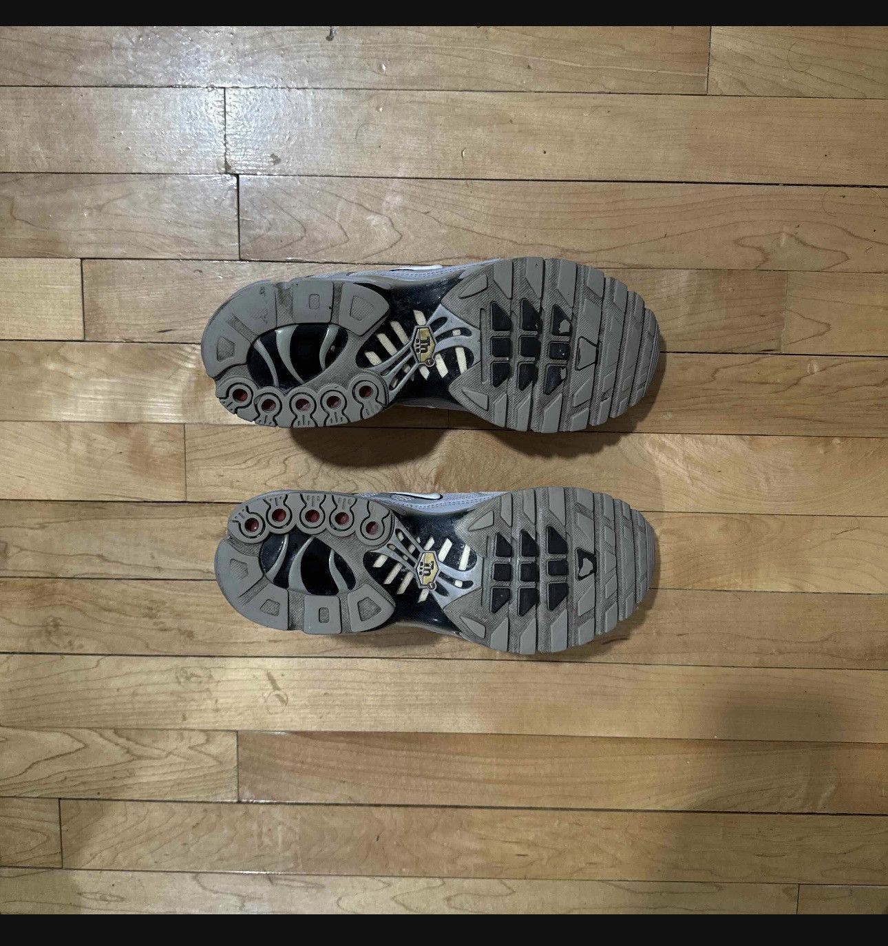 Nike Nike Air Max Plus Wolf Grey Size US 10 / EU 43 - 5 Thumbnail