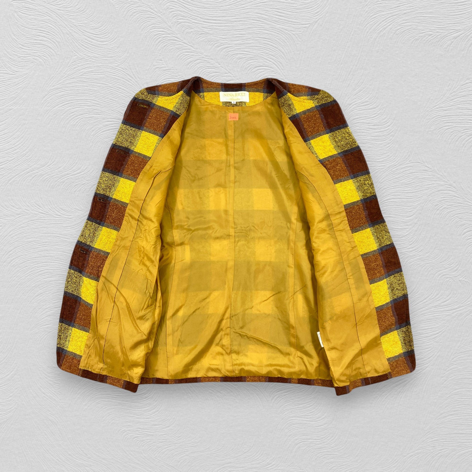 Japanese Brand Vintage Nina Ricci Actualties Coat Plaid Jacket -J263 Size US S / EU 44-46 / 1 - 3 Thumbnail