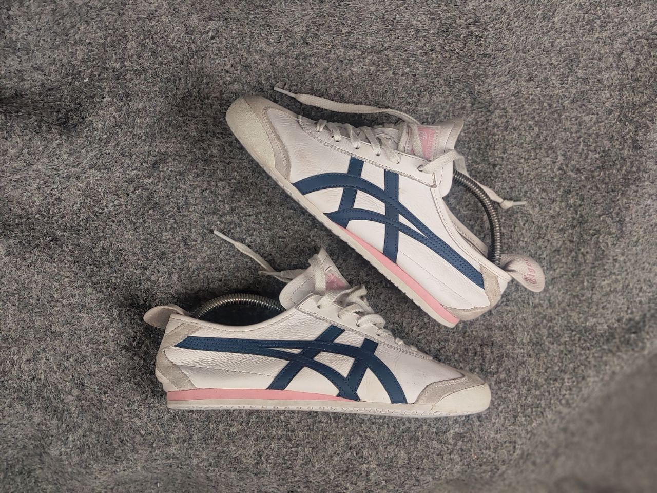 Asics Vintage Asics Onitsuka Tiger Mexico 66 Japan Sneakers Y2K Size US 7 / IT 37 - 1 Thumbnail