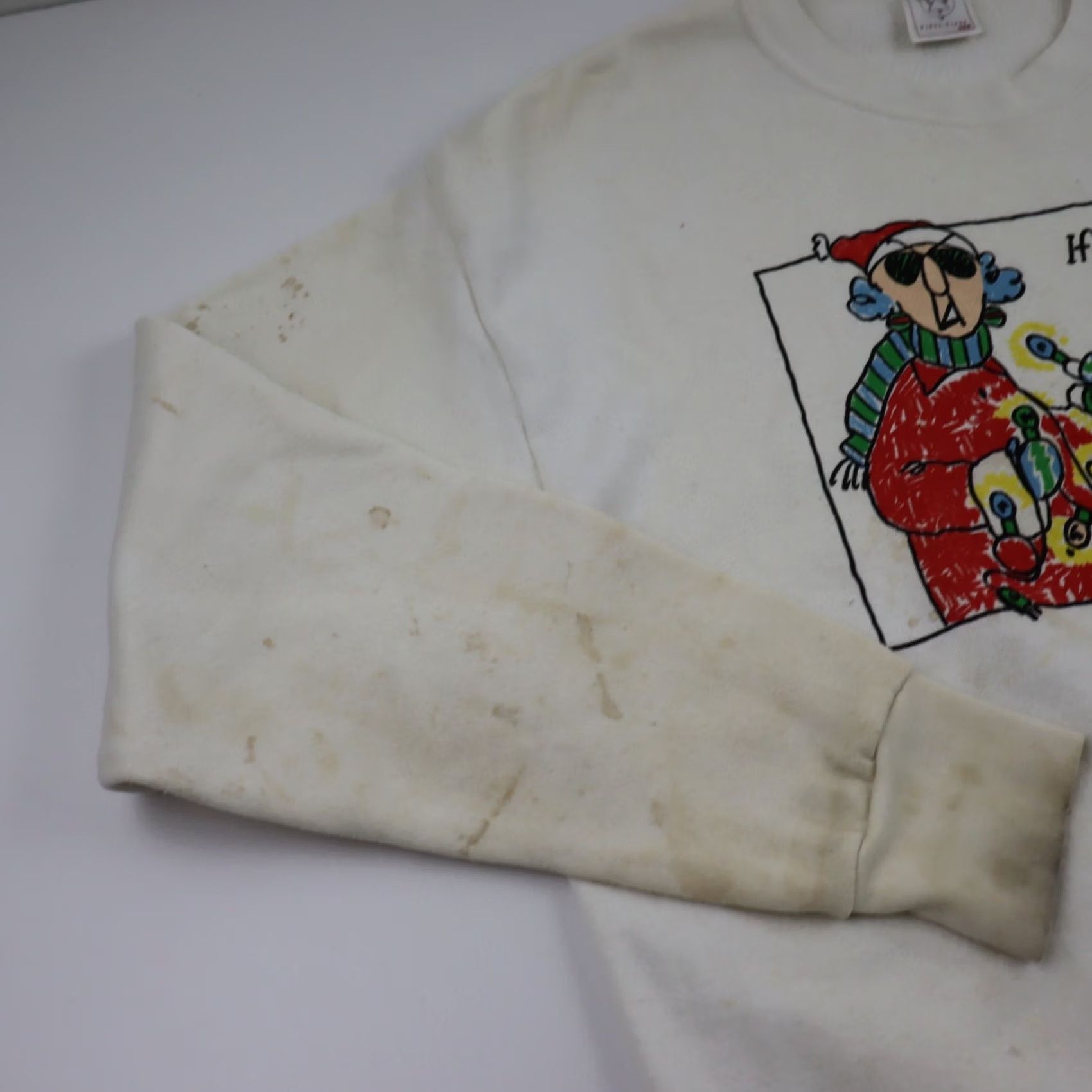 Delta VINTAGE Grandma Humor Comic Shoebox X-Large Christmas Sweatshirt 90s Beige Mens Size US XL / EU 56 / 4 - 3 Thumbnail