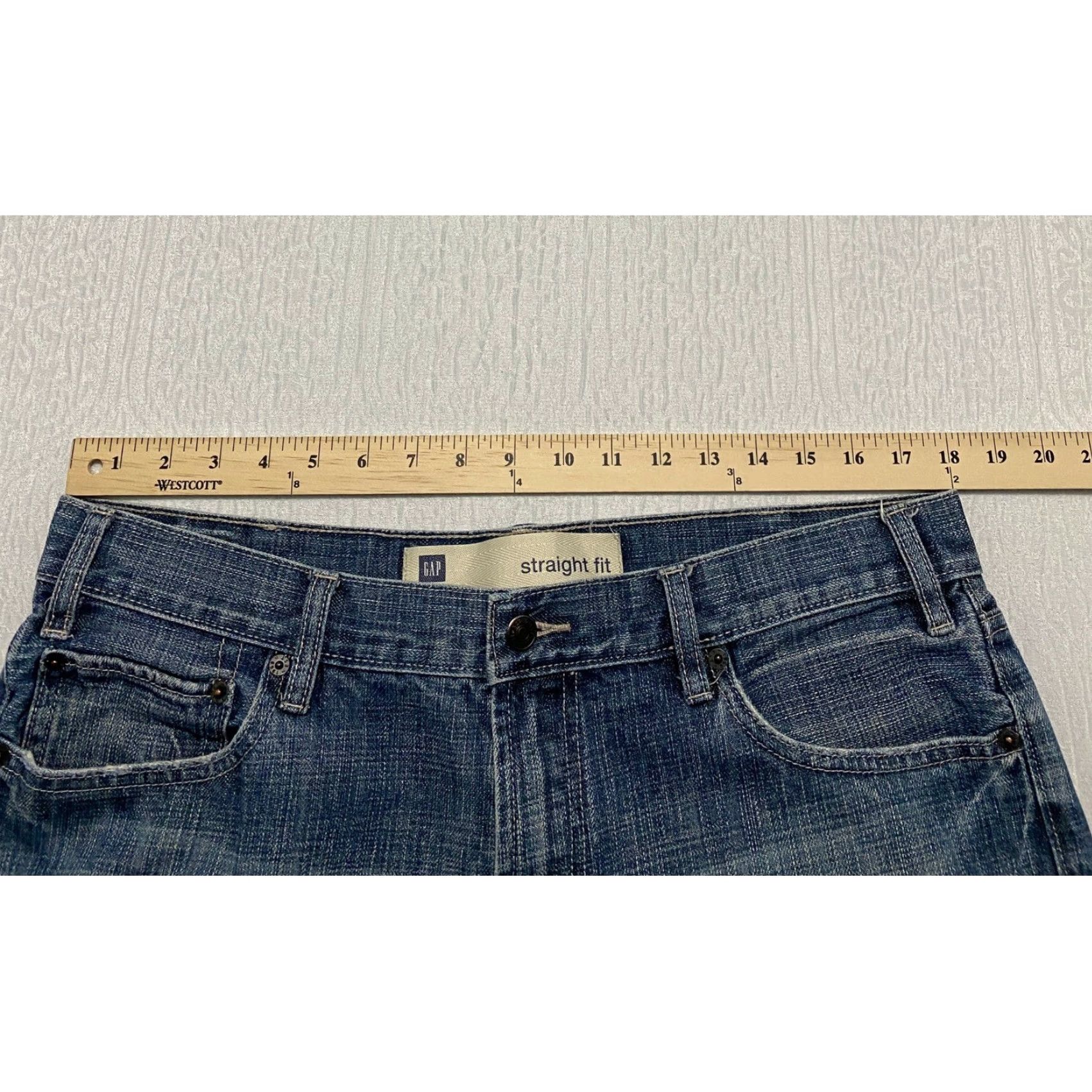 Gap Gap Jeans Men 36x30 Blue 100 % Cotton Straight Mid Rise 5-Pocket Denim Button Zipper Regular Inseam 30 in Distressed Logo Classic Casual Size US 36 / EU 52 - 7 Thumbnail