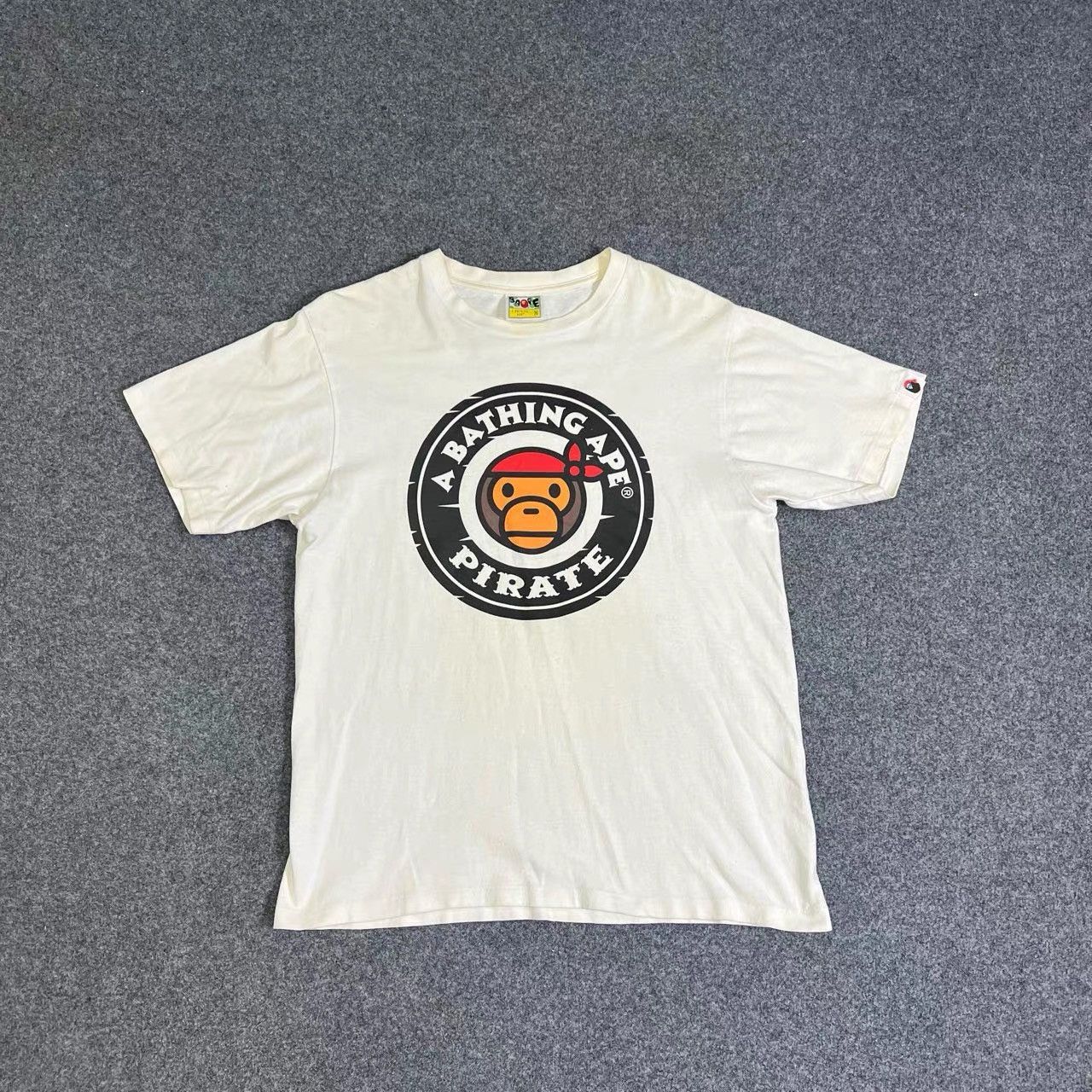 Bape Bape Short Sleeve K28 Size US M / EU 48-50 / 2 - 1 Thumbnail