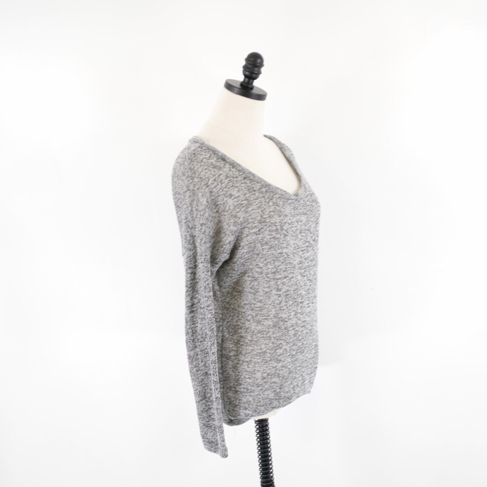 Designer Charlotte Russe Medium Gray Knit Light Weight Sweate Size M / US 6-8 / IT 42-44 - 5 Thumbnail