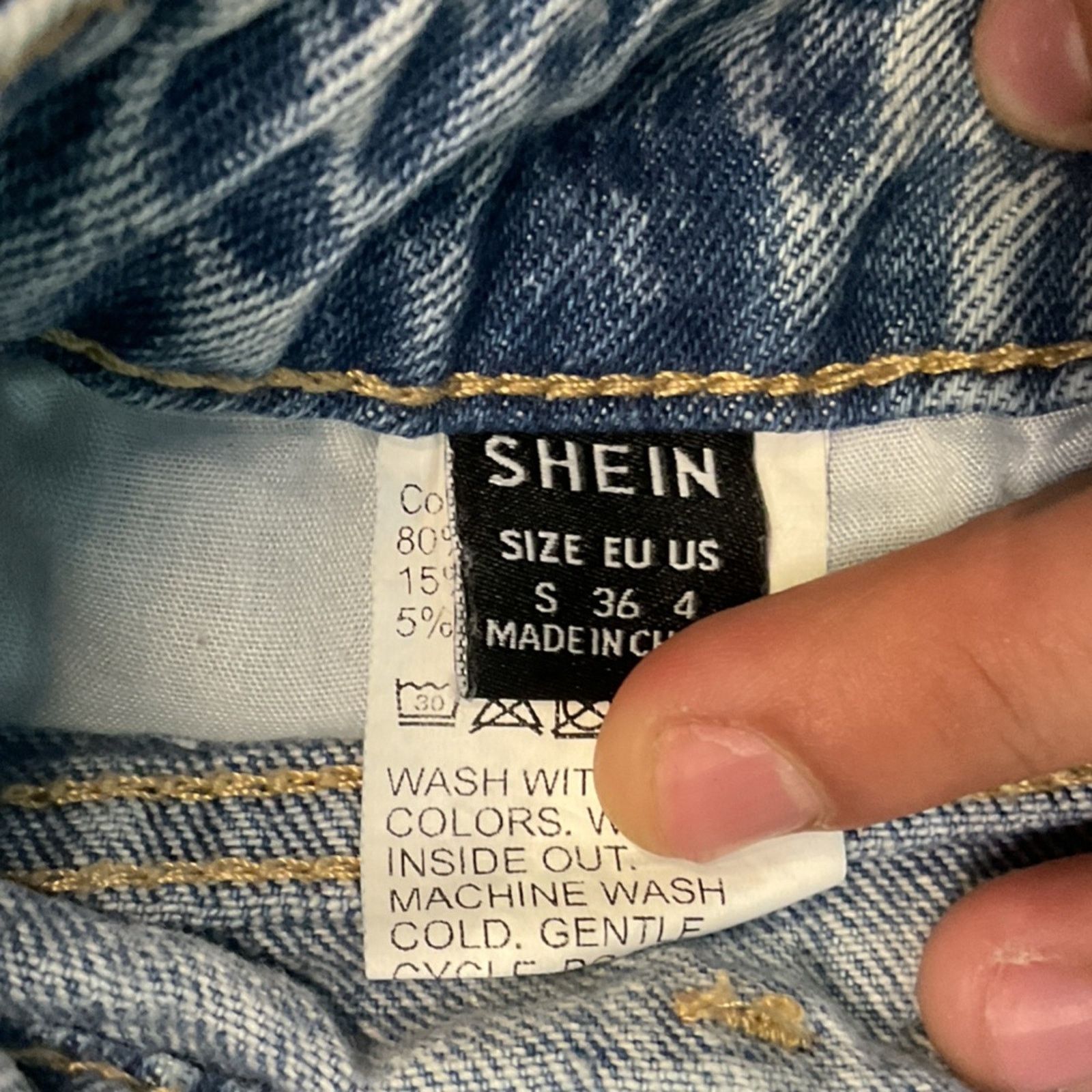 Shein Shein Mini Denim Shorts Size 27" / US 4 / IT 40 - 3 Thumbnail