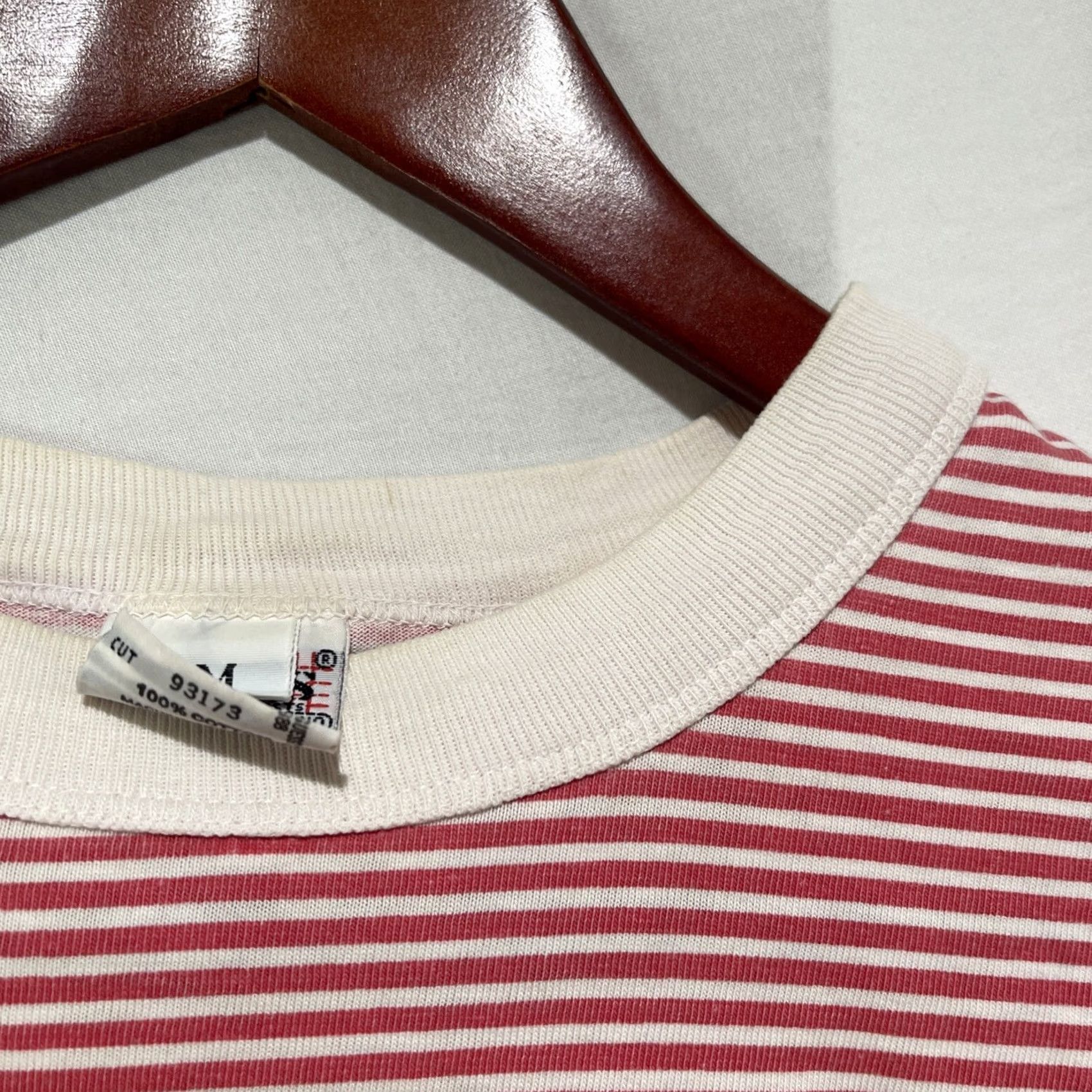 Guess VINTAGE GUESS Shirt Mens Medium Beverly Hills College Striped Tee Size US M / EU 48-50 / 2 - 5 Thumbnail