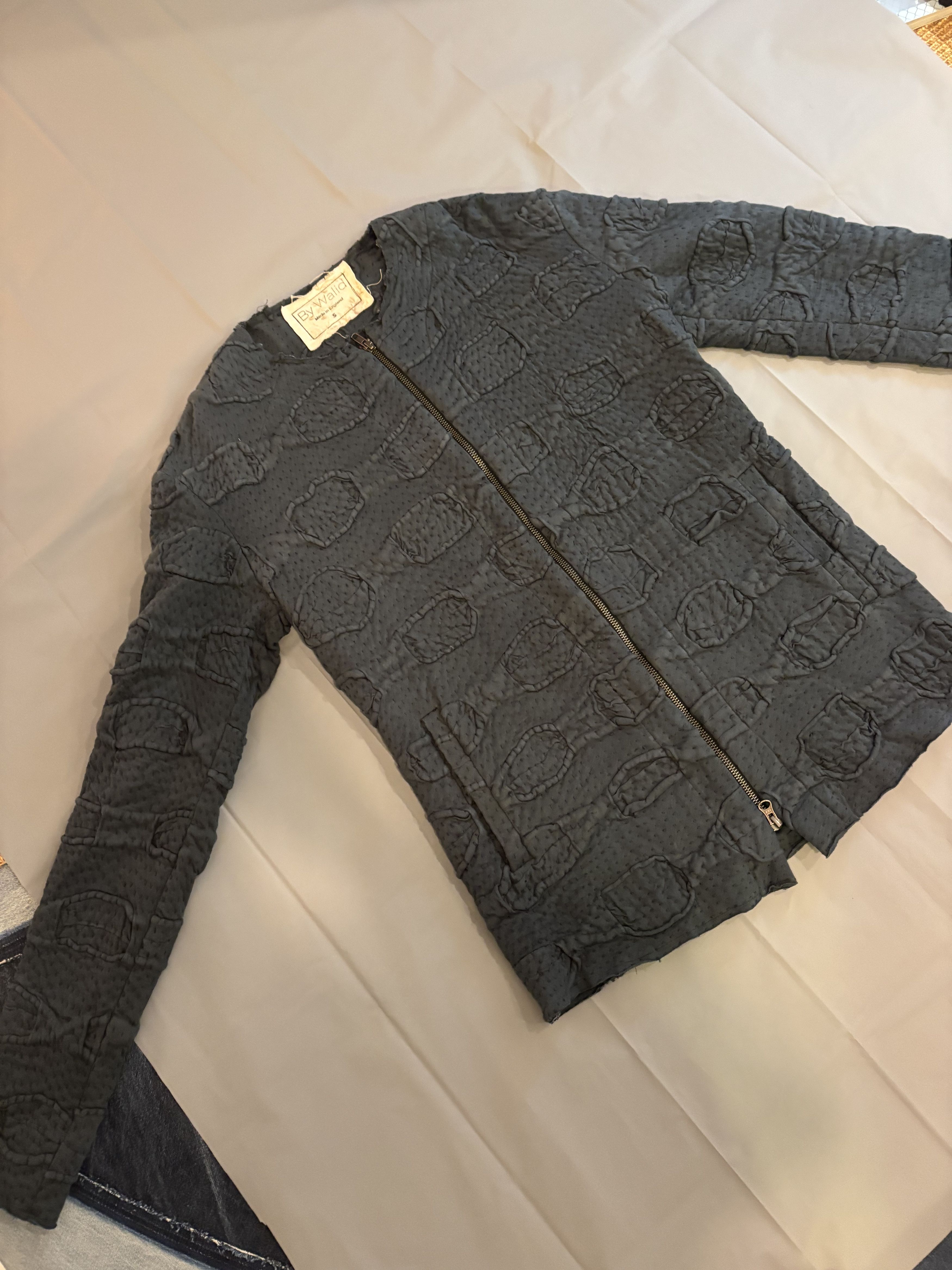 By Walid Pull cardigan zippé By Walid à motifs brodés en tbe Size US S / EU 44-46 / 1 - 2 Thumbnail