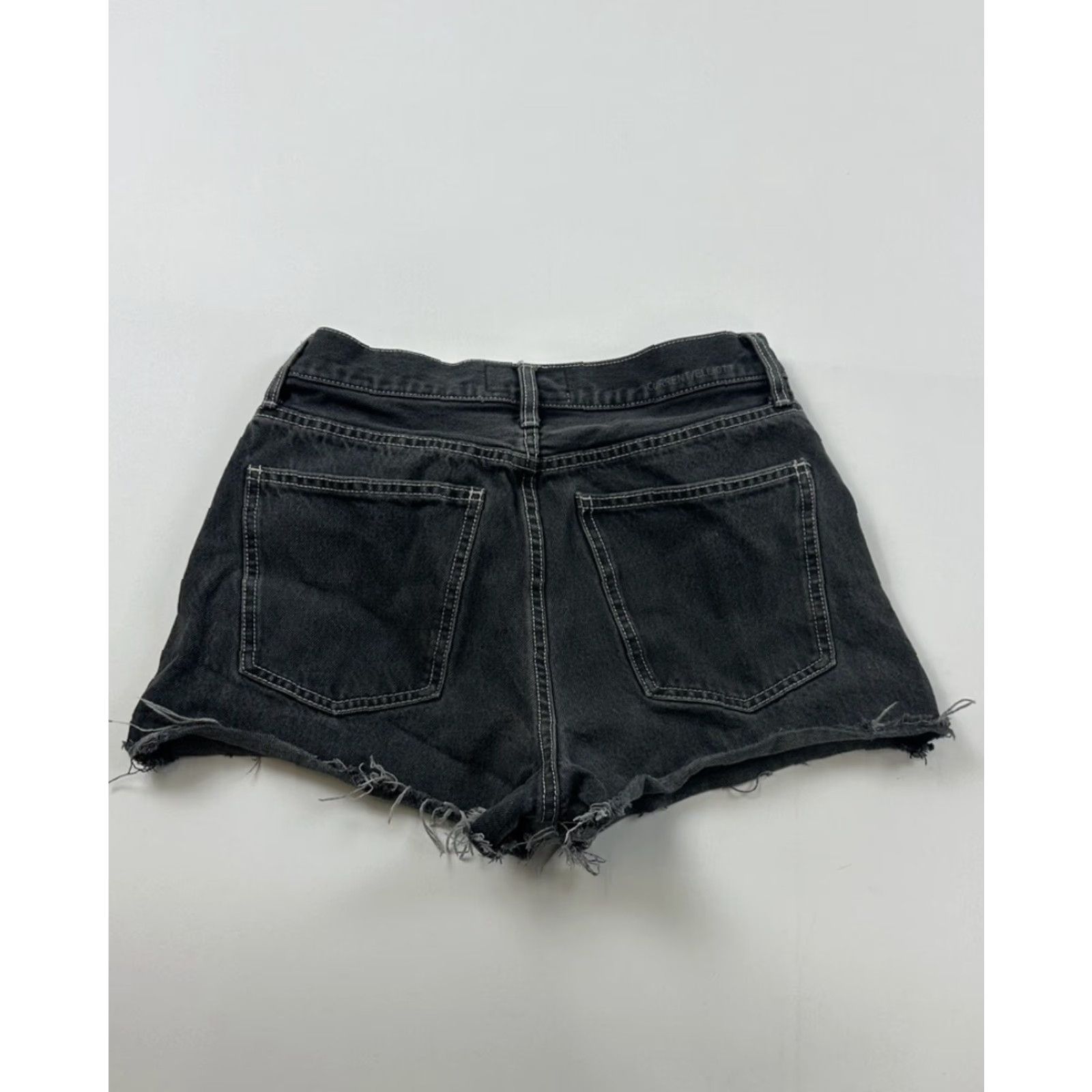 Vintage Current/Elliott Shorts Women 27 Black Denim Cut-Off Paint Stain Women 27 Black Denim Cut-Off Paint Stain Size 27" / US 4 / IT 40 - 2 Thumbnail