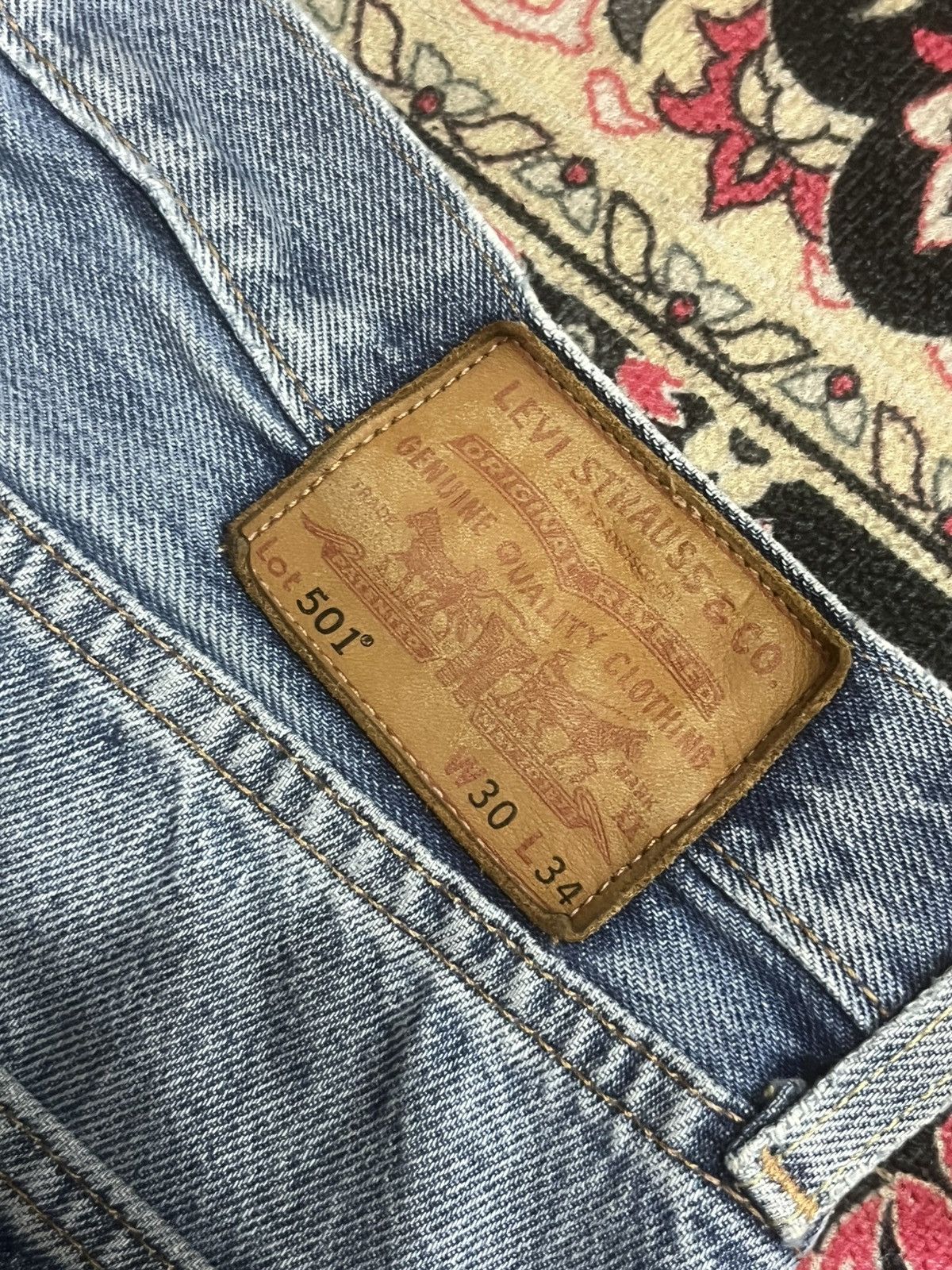 Levi's Levi’s 501 Big E Red Tab USA Flag Label Non Selvedge Jeans Size US 30 / EU 46 - 11 Thumbnail