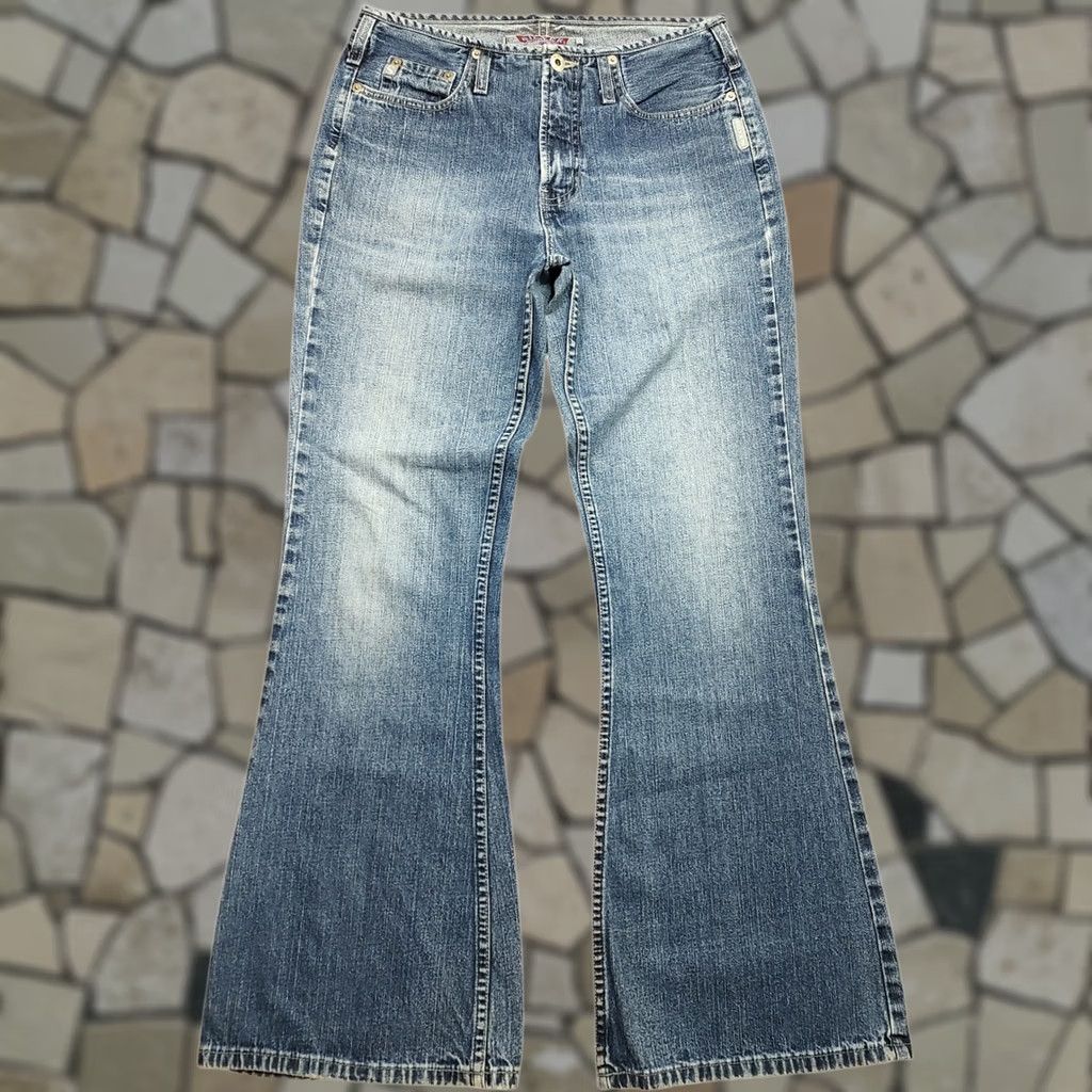 Silver Jeans Co. VINTAGE Silver Jeans Womens 30 X 30 Blue Light Wash Flare Boot Denim Canada Y2K Size 30" / US 8 / IT 44 - 1 Thumbnail