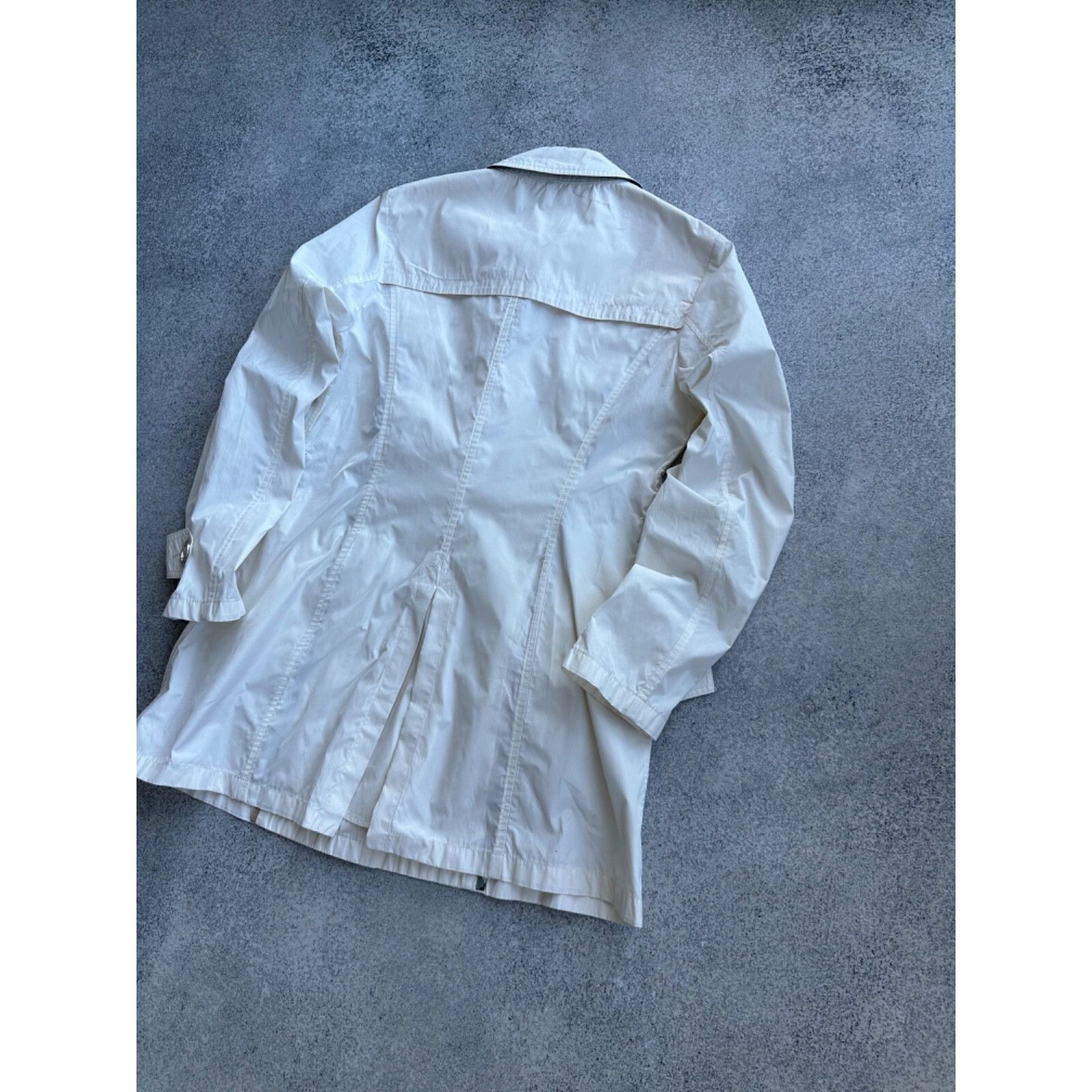 Burberry VTG Burberry Red Label White Woman Trench Coat Size M / US 6-8 / IT 42-44 - 14 Thumbnail
