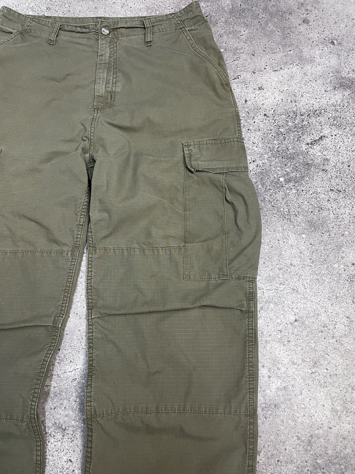 Vintage Carhartt Cargo Pants Jeans Y2K Style Baggy Fit