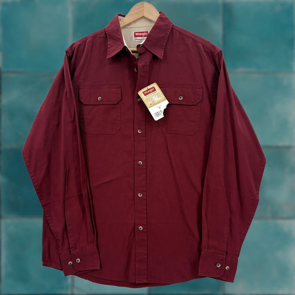 Wrangler Wrangler Shirt Mens M Red Long Sleeve Button Up Relaxed Fit Cotton NWT Vintage? No Size US M / EU 48-50 / 2 - 1 Thumbnail