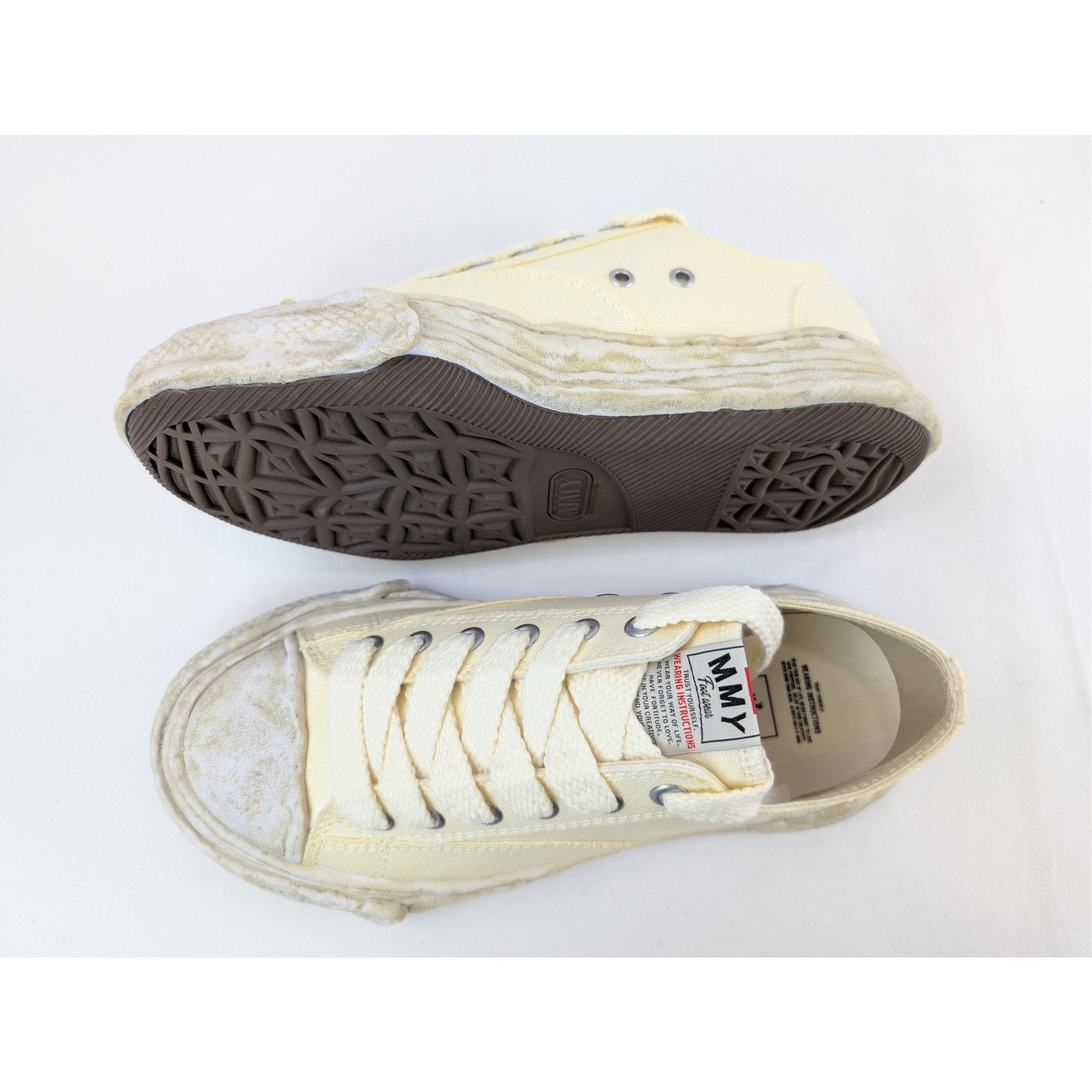 Maison MIHARA YASUHIRO o1rshd1 Peterson 23 OG Sole Canvas Low-Top Sneaker in White Size US 8 / EU 41 - 1 Thumbnail