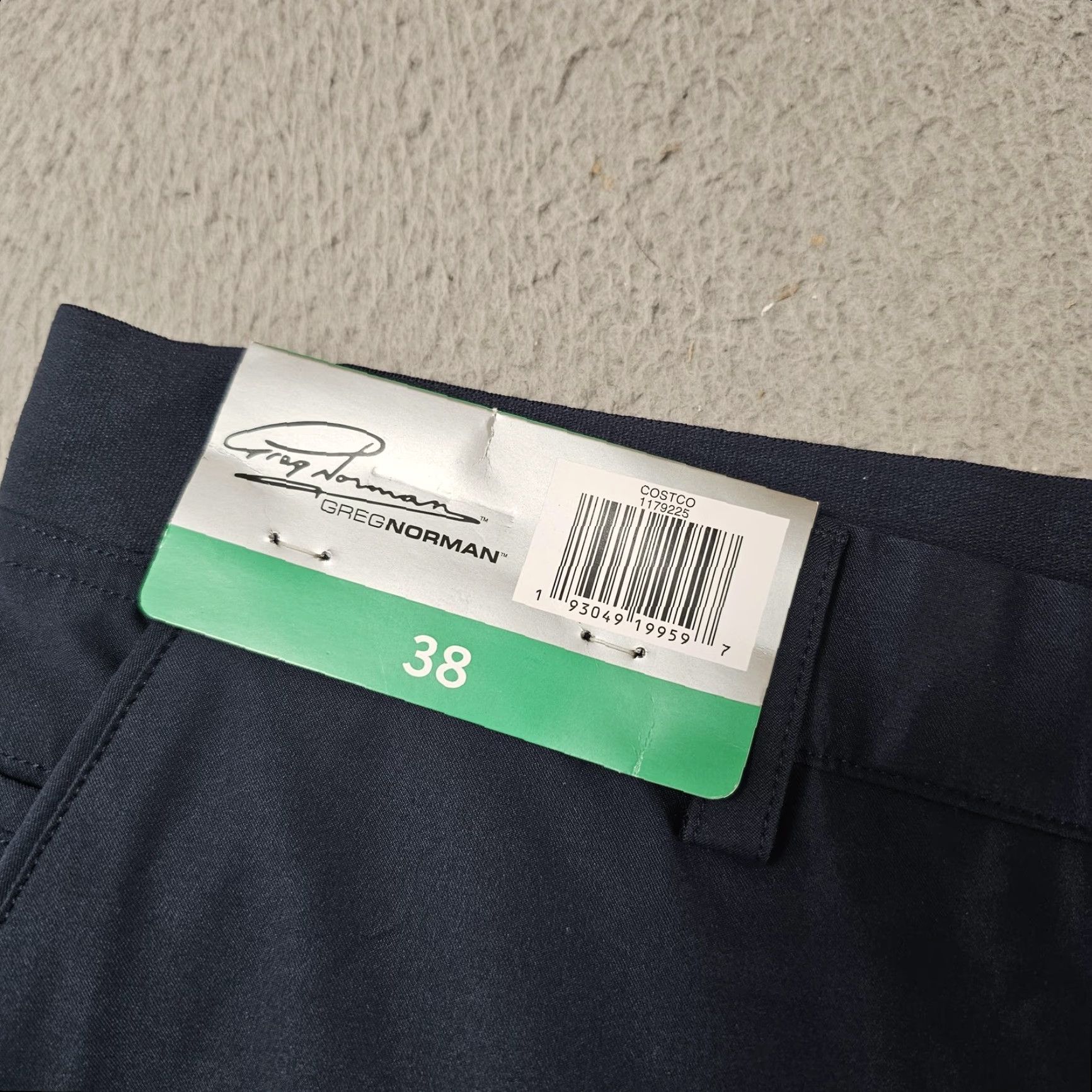 Vintage Greg Norman Ultimate Comfort Shorts Mens 38 Navy Golf Chino Stretch Inseam 10 in Size US 38 / EU 54 - 2 Thumbnail