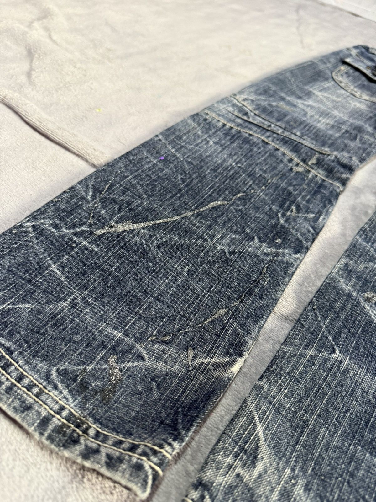 5351 POUR LES HOMMES × Japanese Brand × Le Grande Bleu (L.G.B.) Ba-Tsu Studio Kevlar Paint glitter Heavy Wash Jeans Size US 27 - 19 Thumbnail