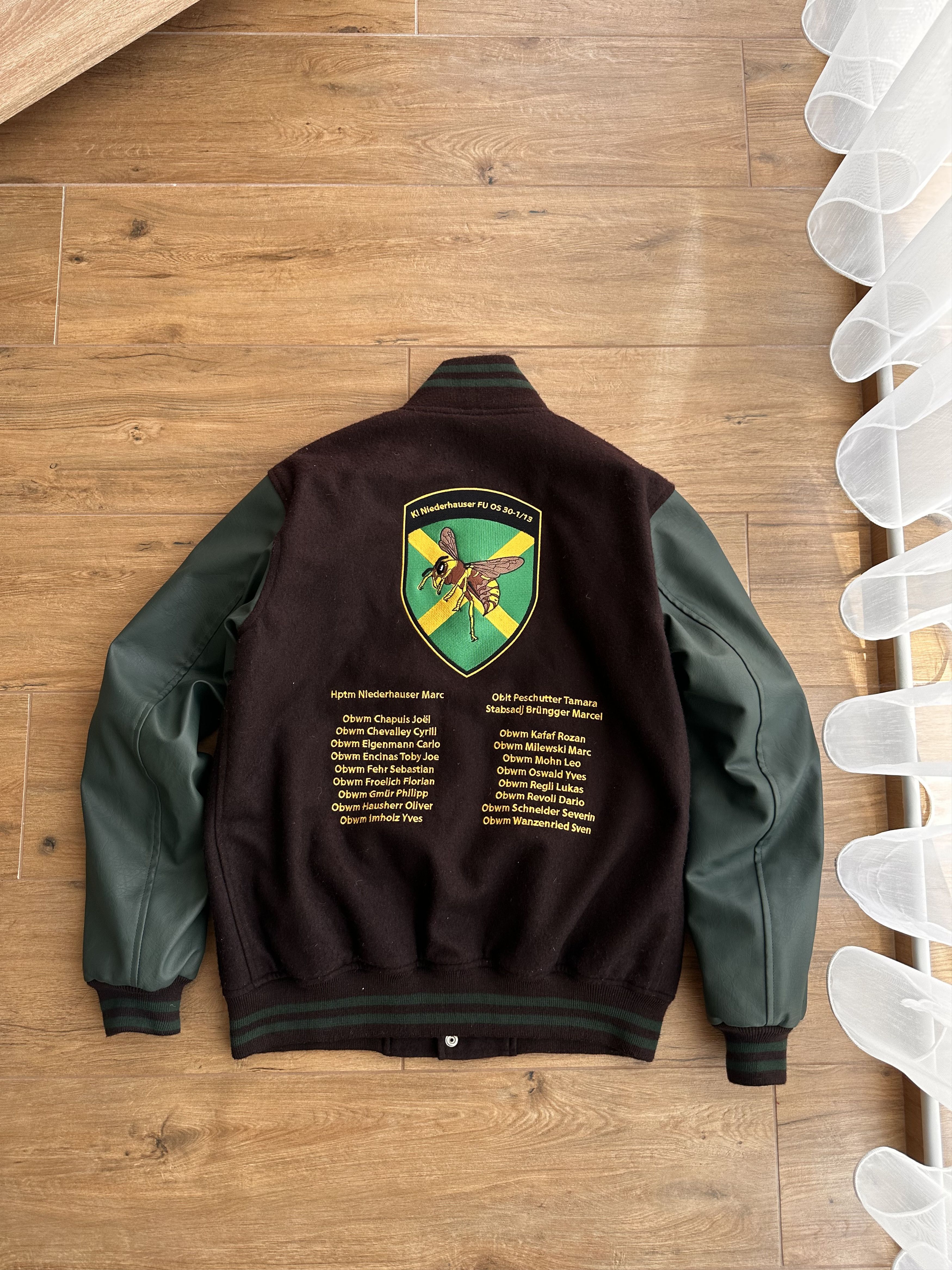 Japanese Brand Vintage Brugger Bee Japanese Streetstyle Brown Bomber Jacket Size US M / EU 48-50 / 2 - 1 Thumbnail