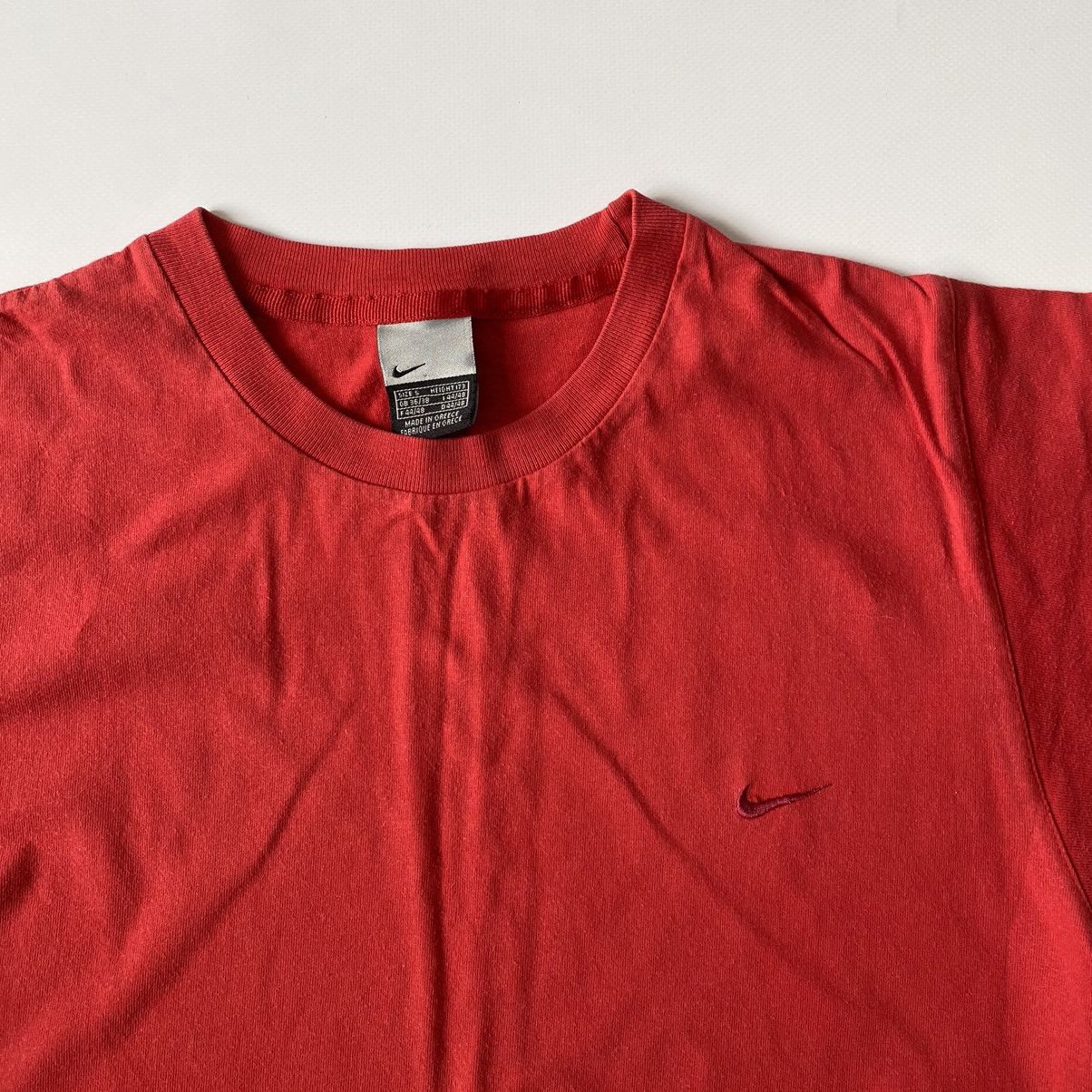 Nike Vintage Tshirt Nike Small Swoosh Silver tag Size US S / EU 44-46 / 1 - 3 Thumbnail