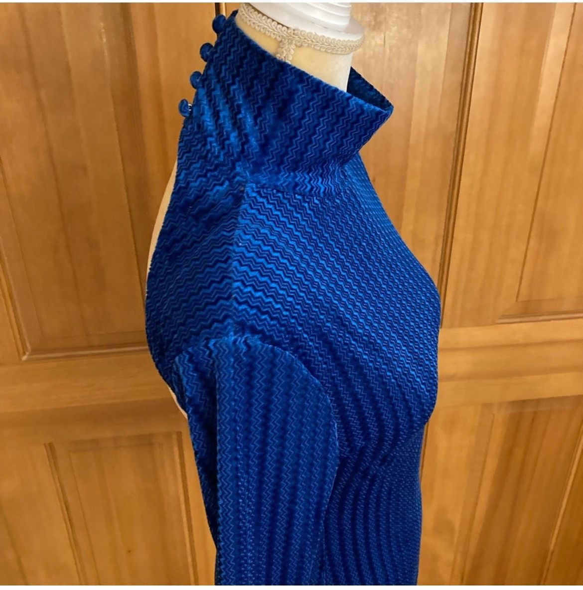 Designer × Other NWT, Royal Blue Lavishly Paris High Neck Backless Blouse. Size S / US 4 / IT 40 - 8 Thumbnail