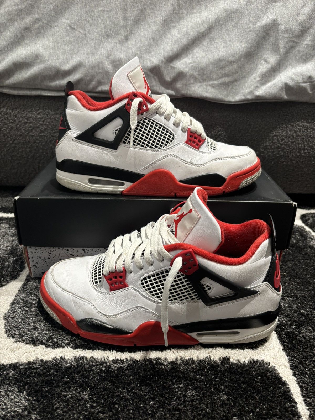 Jordan Brand × Nike Jordan 4 Fire Red Size US 10 / EU 43 - 3 Thumbnail