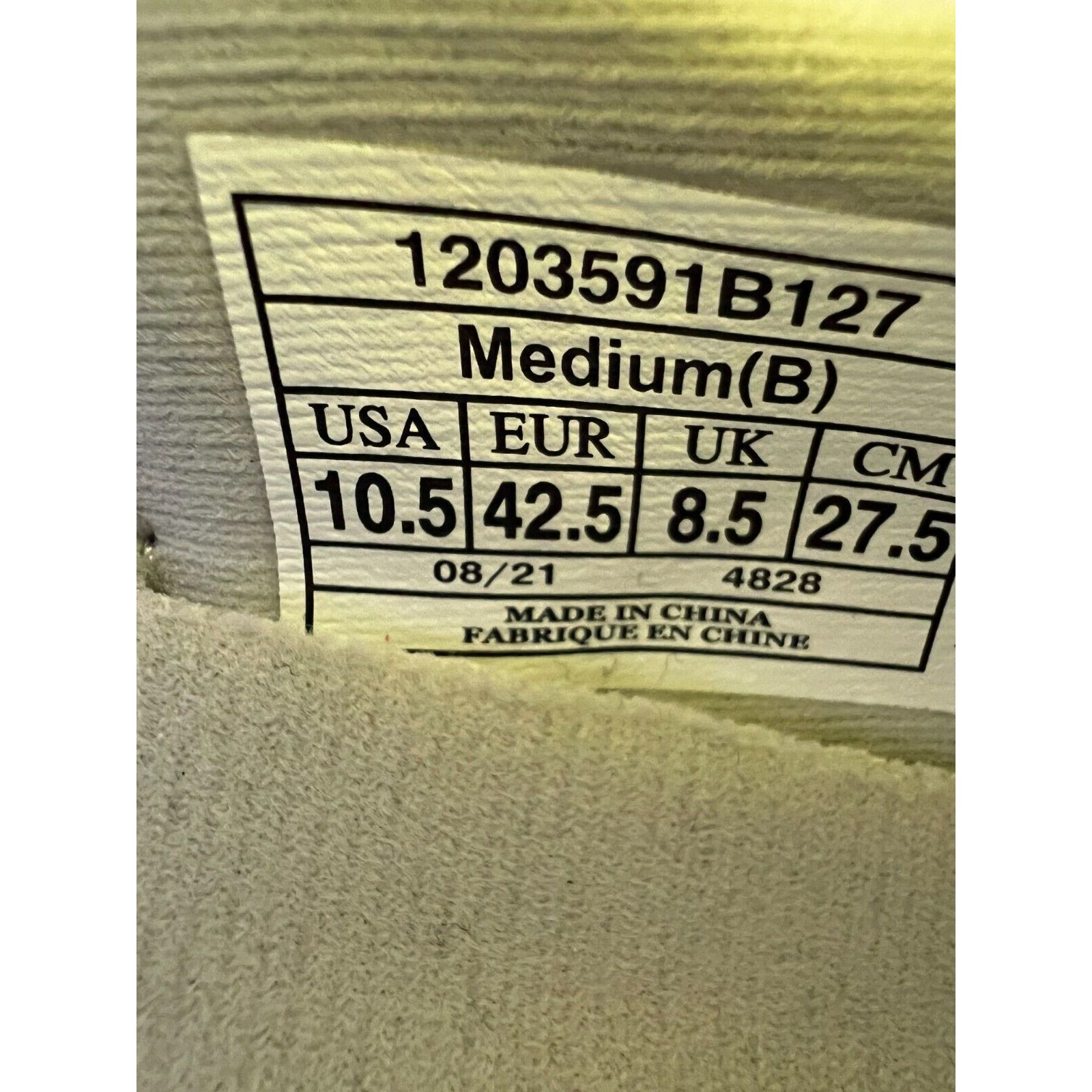 Brooks Brooks Womens Levitate Stealthfit 5 White Running Size 10.5B Size US 10.5 / IT 40.5 - 10 Thumbnail