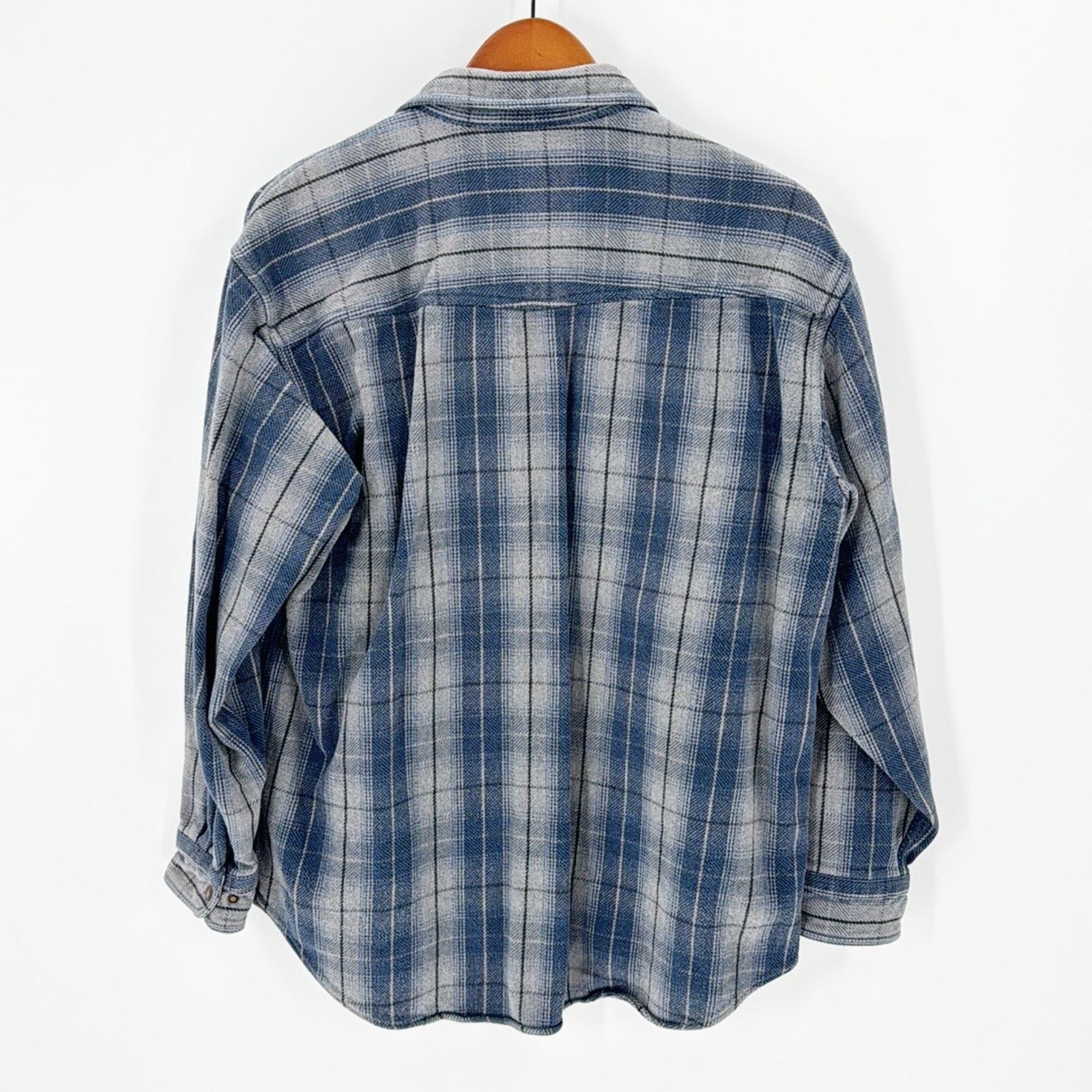 Cabelas Cabelas Blue Gray Plaid Heavyweight flannel button down Size US L / EU 52-54 / 3 - 2 Thumbnail