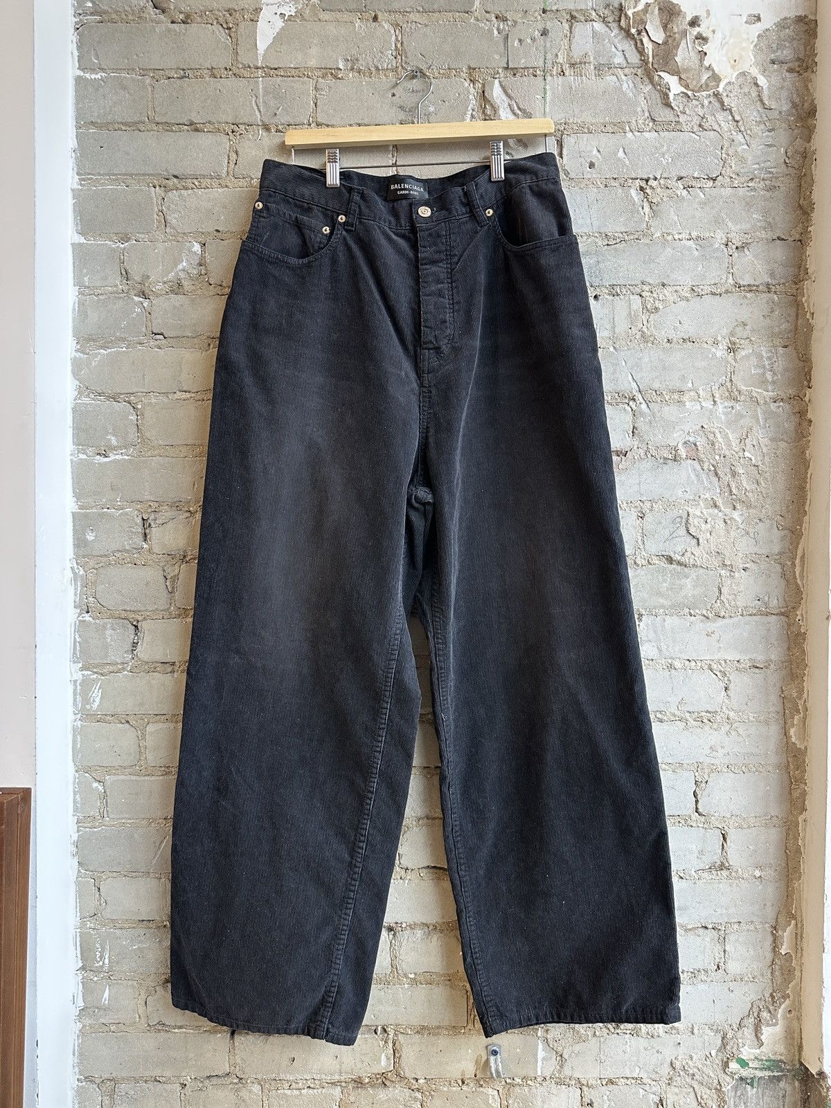 Balenciaga Balenciaga Baggy Corduroy Jeans Size US 32 / EU 48 - 1 Thumbnail