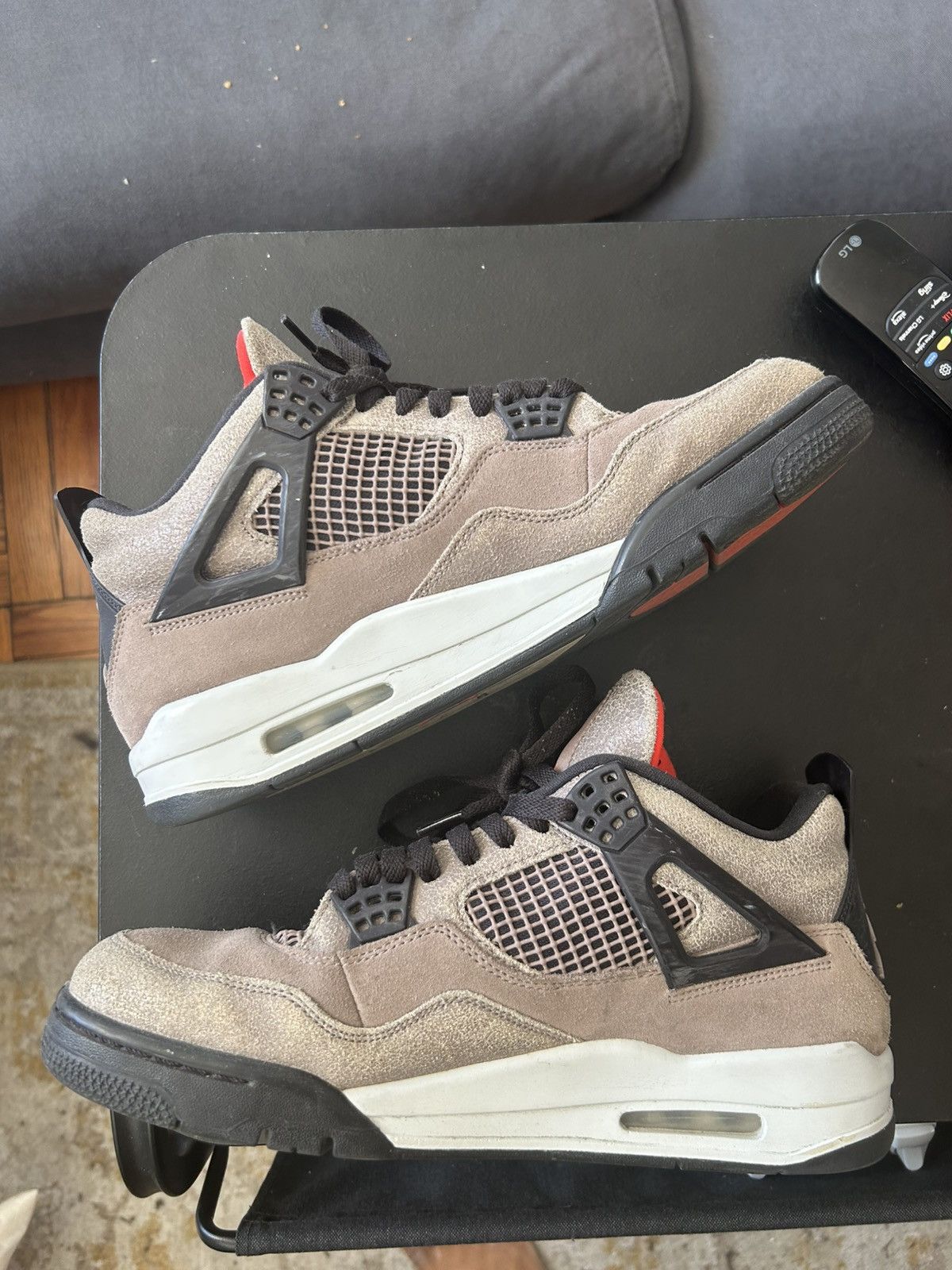Jordan Brand Jordan 4 Taupe Haze Size US 10.5 / EU 43-44 - 2 Thumbnail
