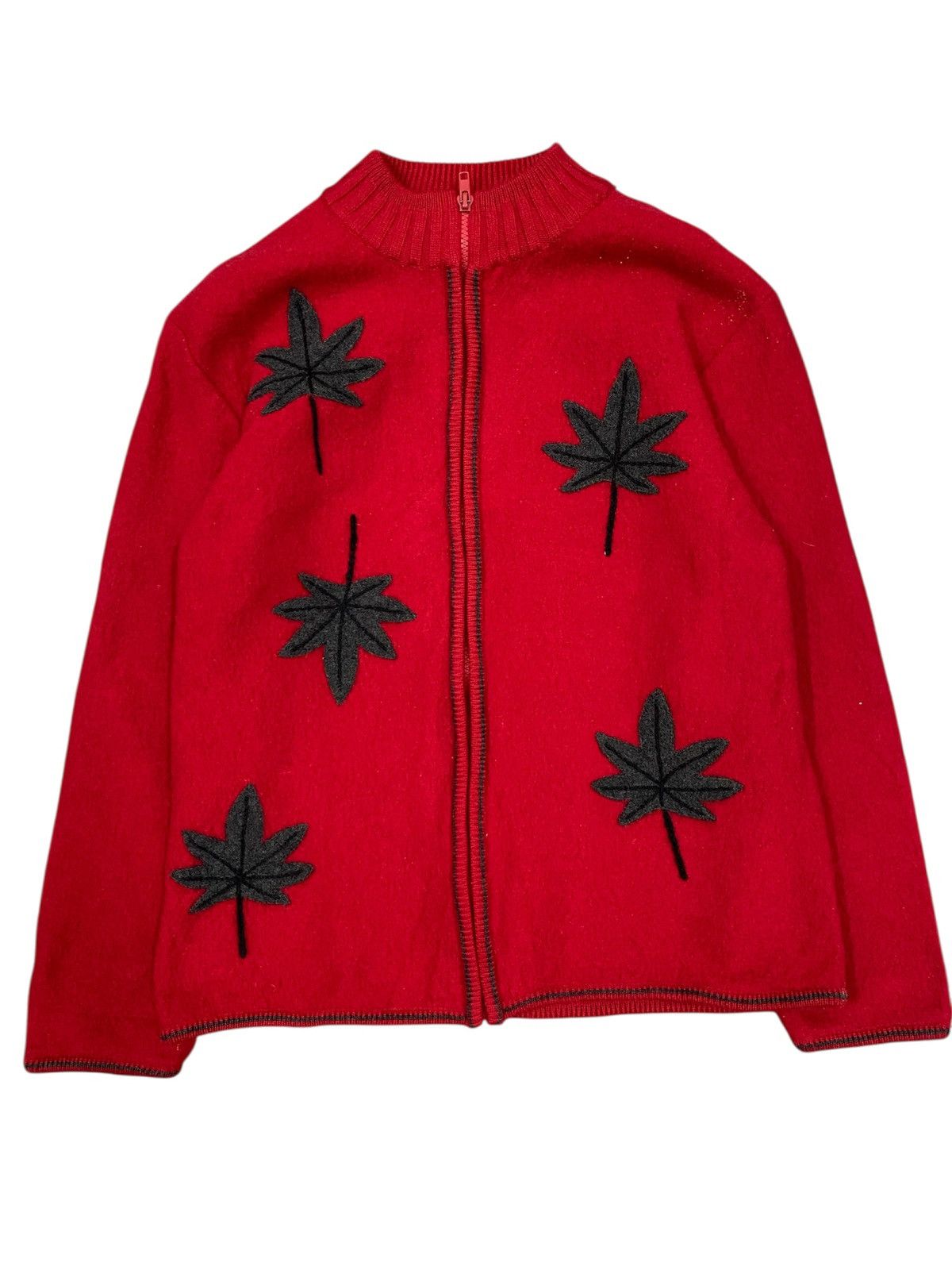 Vintage Vintage Red Wool FullZip Cardigan Black Maple Leaf Appliqués Size US M / EU 48-50 / 2 - 1 Thumbnail