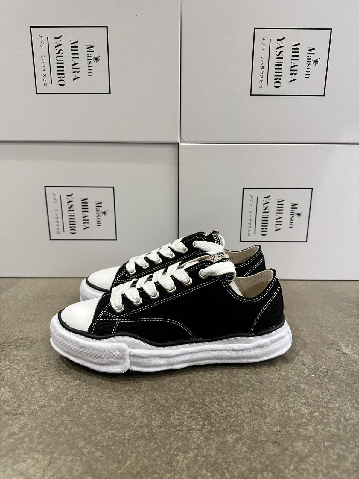 Maison MIHARA YASUHIRO MAISON MIHARA YASUHIRO - Peterson Low Black Sneakers Size US 10 / EU 43 - 3 Thumbnail