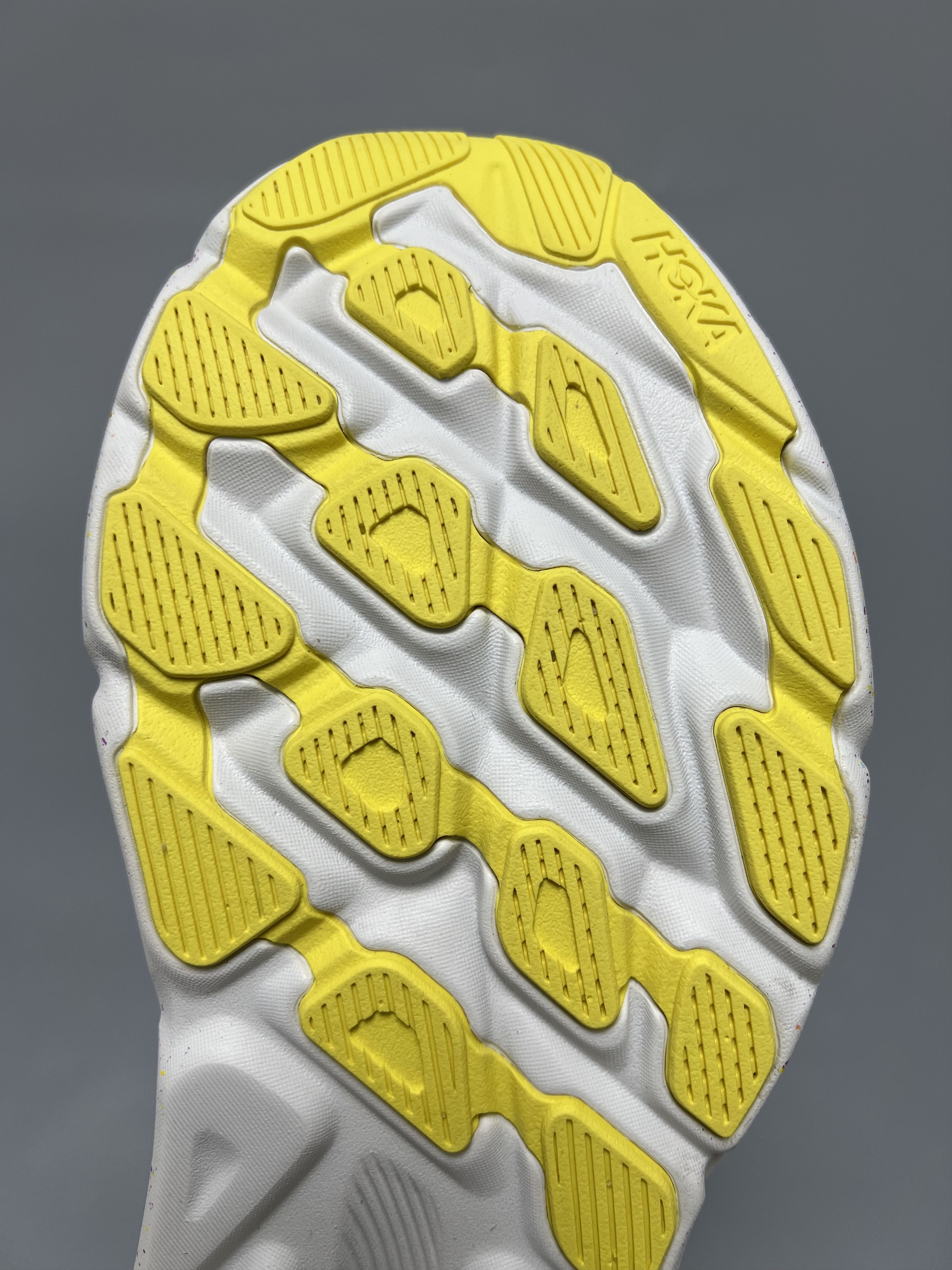 Hoka 10.5EE Hoka One One Clifton 9 Wide Running Shoes Walking Gym Size US 10.5 / EU 43-44 - 16 Thumbnail
