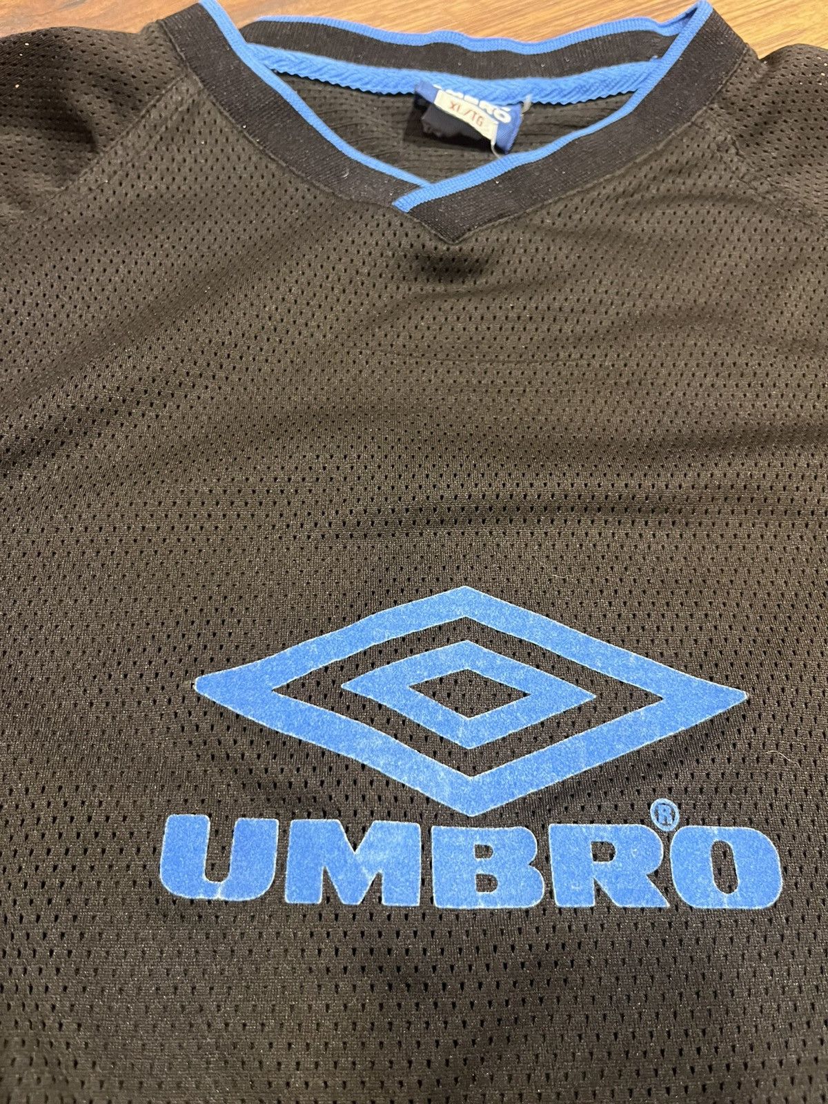 Umbro Vintage Umbro 90’s Oasis Style Black and Blue Men's Jersey Size US XL / EU 56 / 4 - 2 Thumbnail