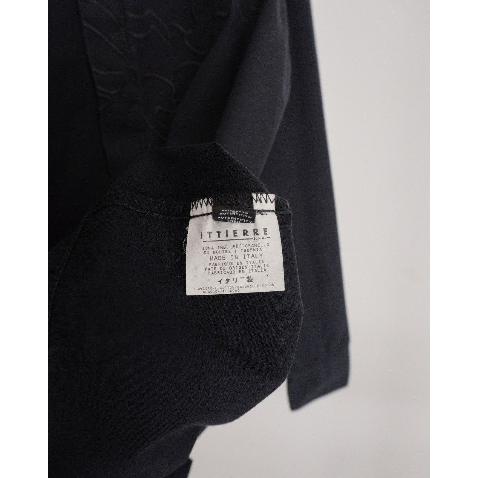 Versace Vintage versace classic medusa black shirt Size US L / EU 52-54 / 3 - 7 Thumbnail