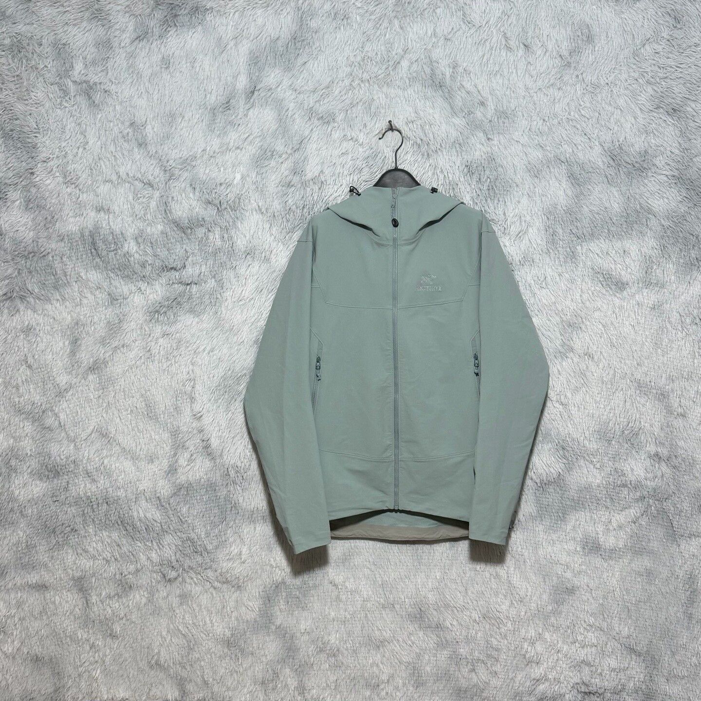 Arc'teryx Arc'teryx Theta LT - Stone (2003) | Grailed