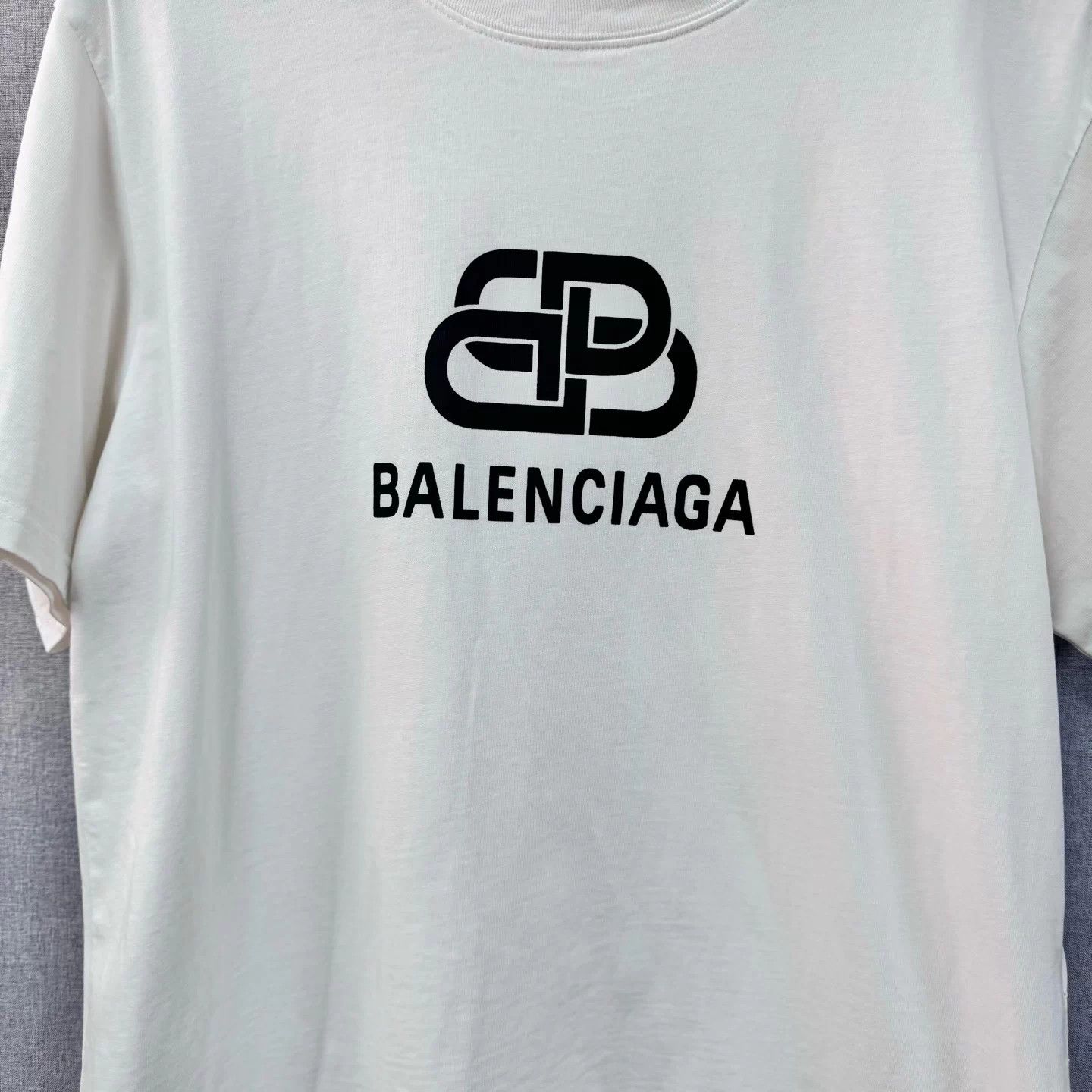 Balenciaga Balenciaga Lock Double Ring White Tee New S Size US S / EU 44-46 / 1 - 3 Thumbnail