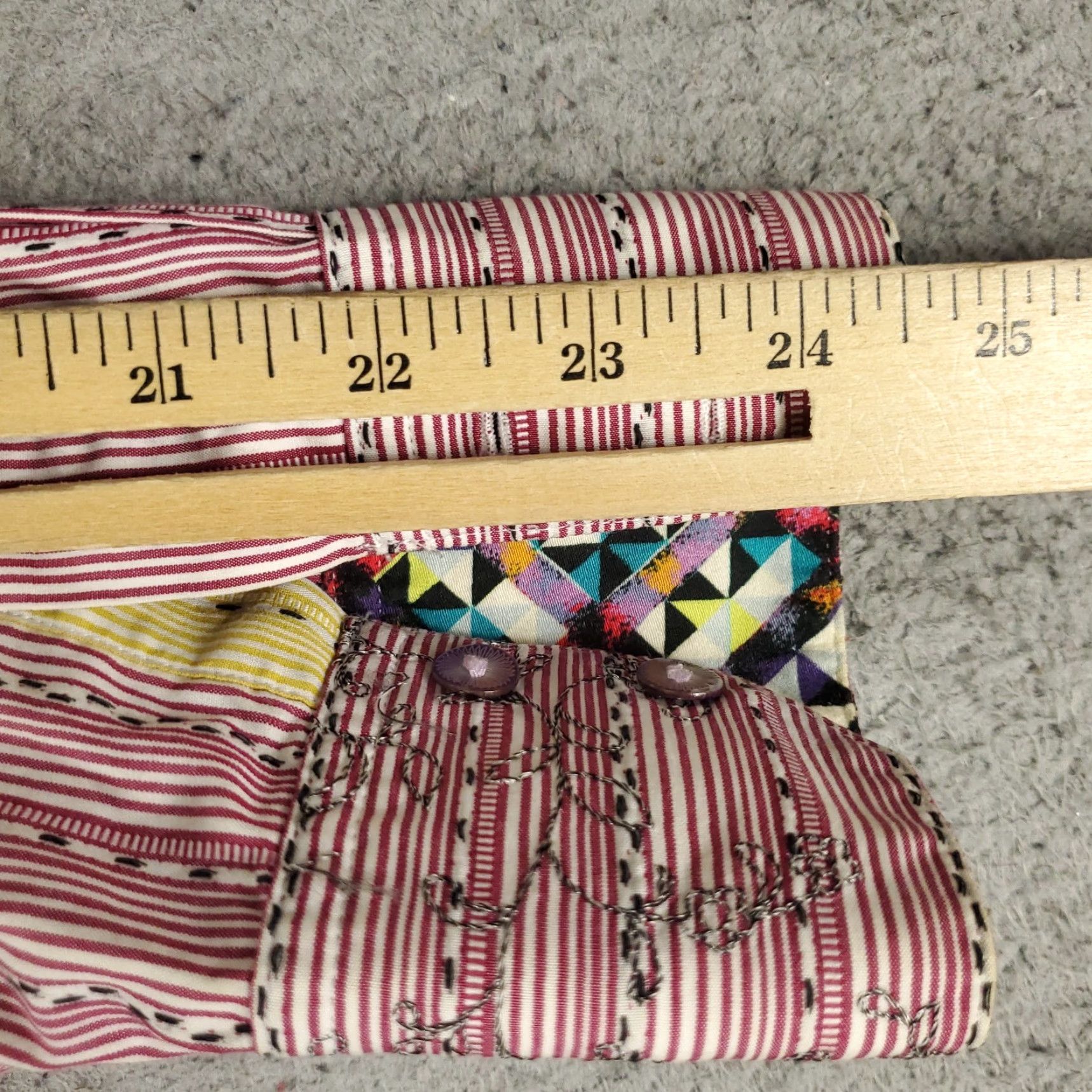 Robert Graham Robert Graham Shirt Mens M Red Striped Button-Up Long Sleeve Size US M / EU 48-50 / 2 - 6 Thumbnail
