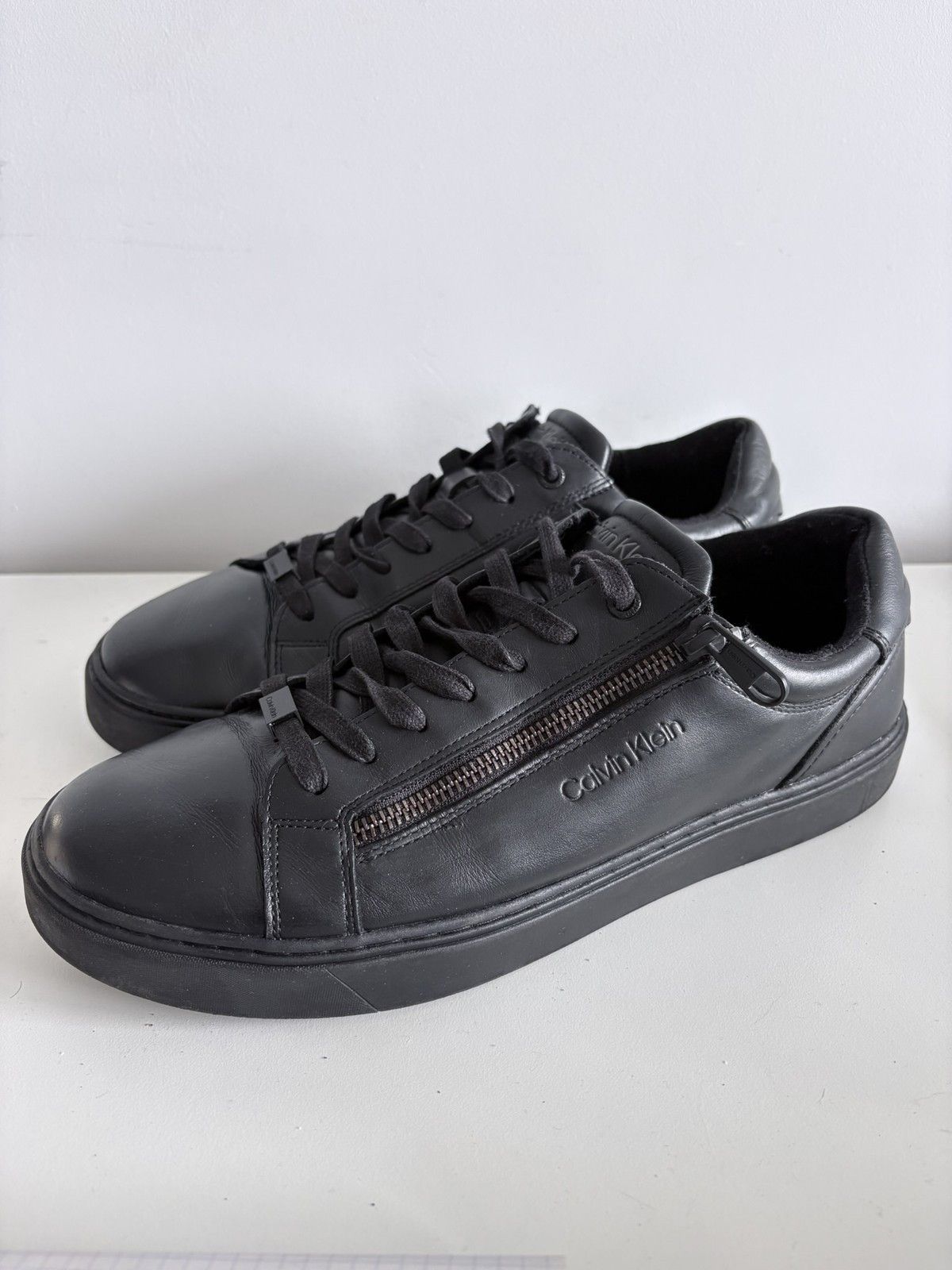 Calvin Klein Calvin Klein leather sneakers zip low top men's size 44 Size US 11 / EU 44 - 1 Thumbnail
