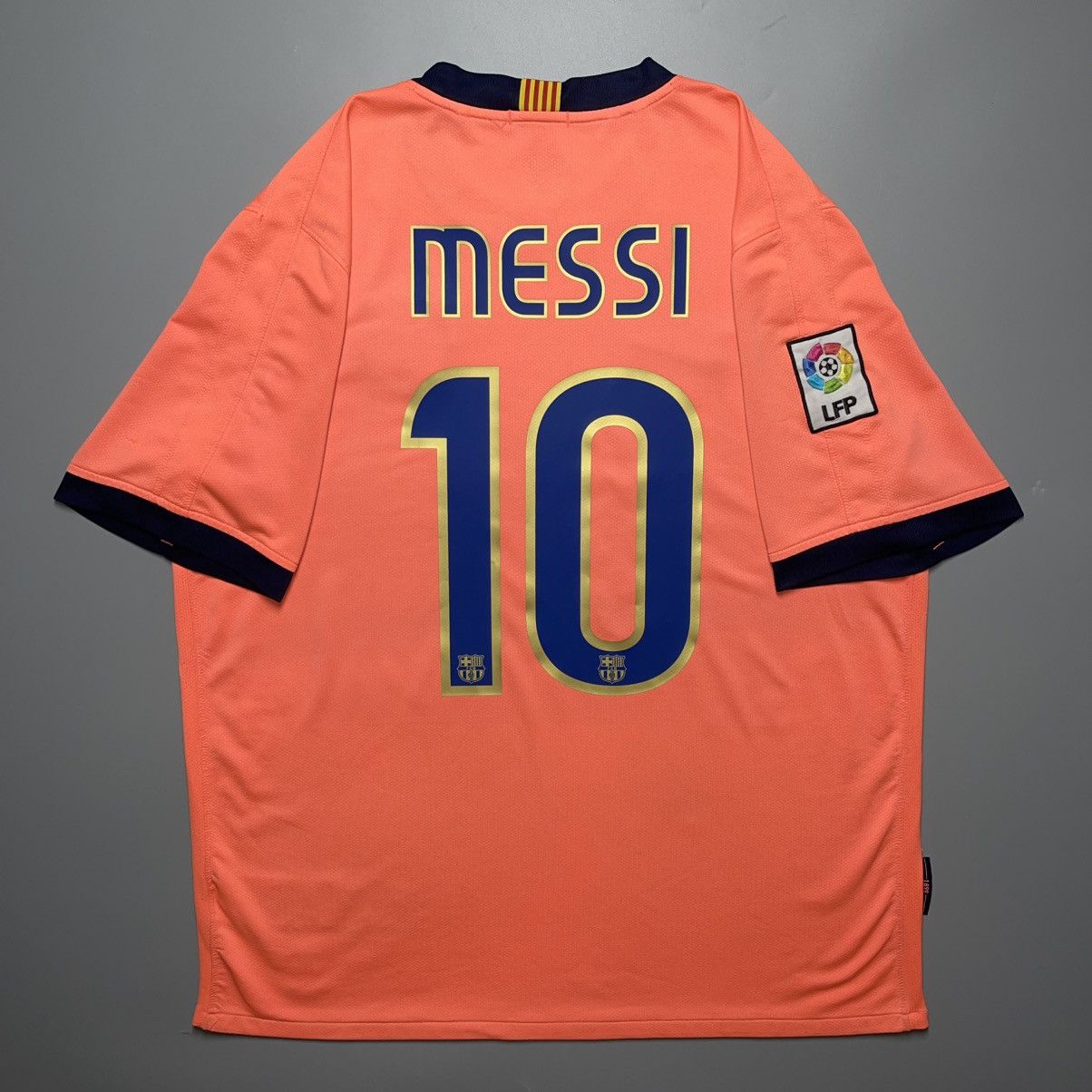 Nike BARCELONA NIKE 2009/2010 FOOTBALL AWAY JERSEY #10 MESSI Size US L / EU 52-54 / 3 - 1 Thumbnail