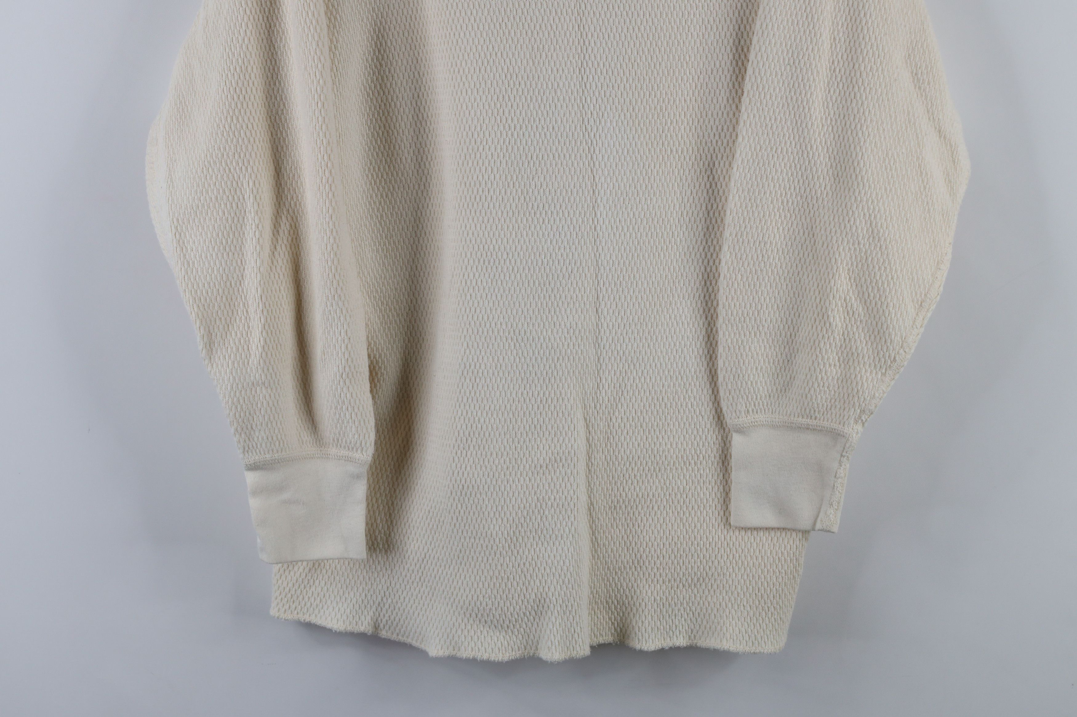 Vintage Vintage 90s US Military Thermal Waffle Knit T-Shirt USA Size US XL / EU 56 / 4 - 3 Thumbnail