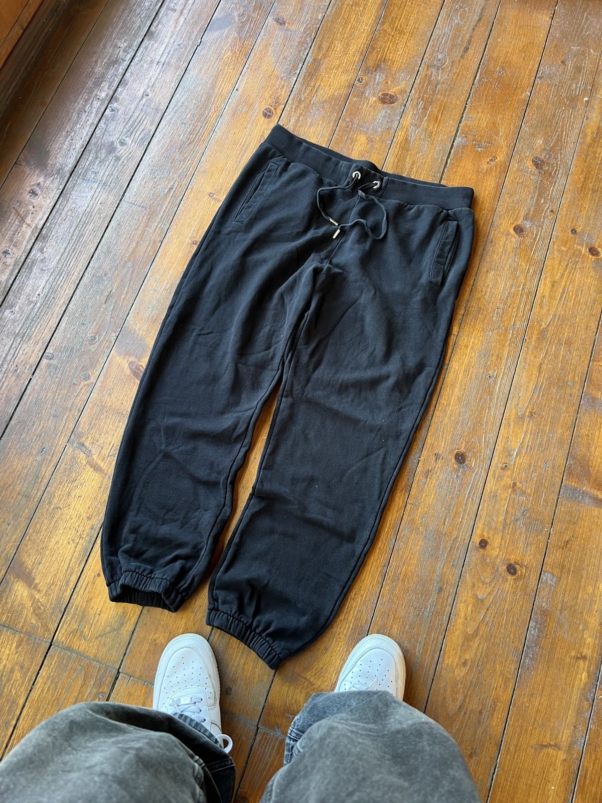 Versace Jeans Couture VINTAGE VERSACE JEANS COUTURE JOGGERS MEDISA GOLD LOGO PANTS Size US 36 / EU 52 - 3 Thumbnail