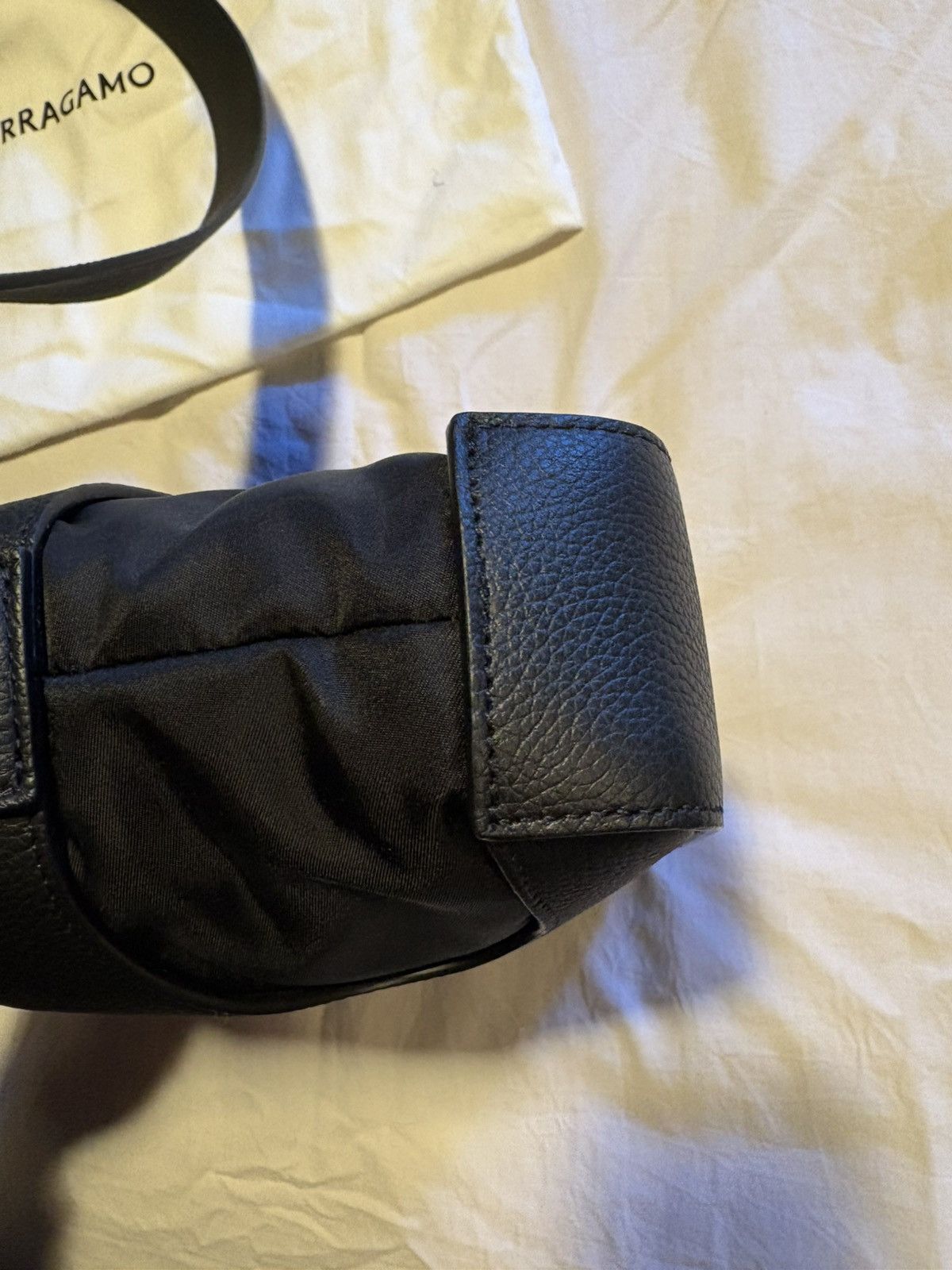 Salvatore Ferragamo Ferragamo cut-out leather/nylon crossbody bag. Size ONE SIZE - 9 Thumbnail