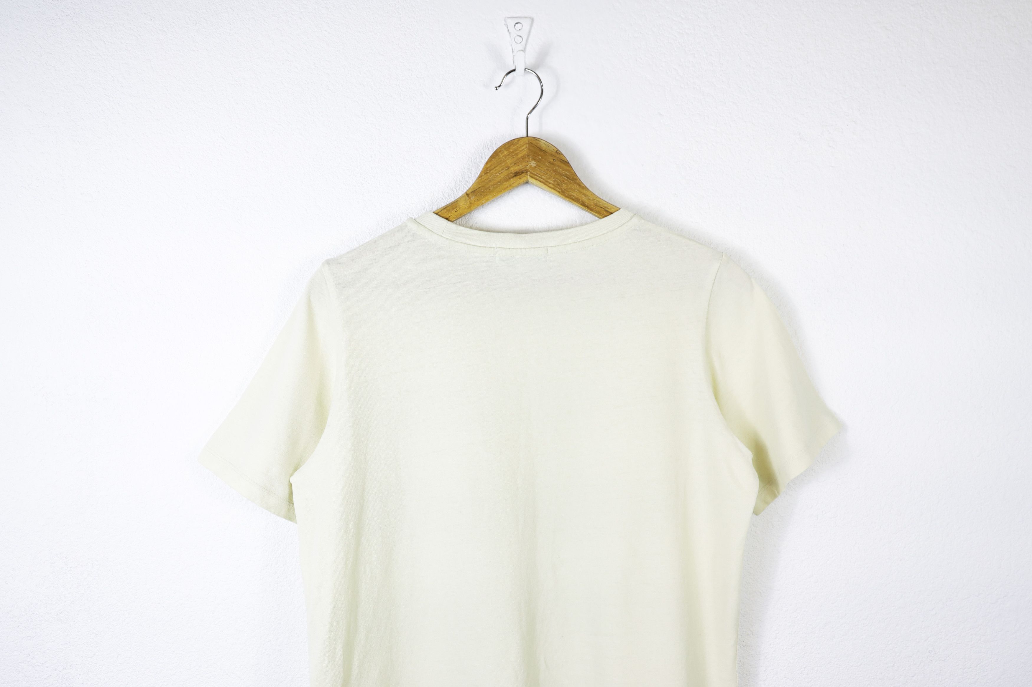 JW Anderson × Uniqlo J.W.Anderson x Uniqlo Logo Light Beige Tee T-shirt Size M / US 6-8 / IT 42-44 - 8 Thumbnail