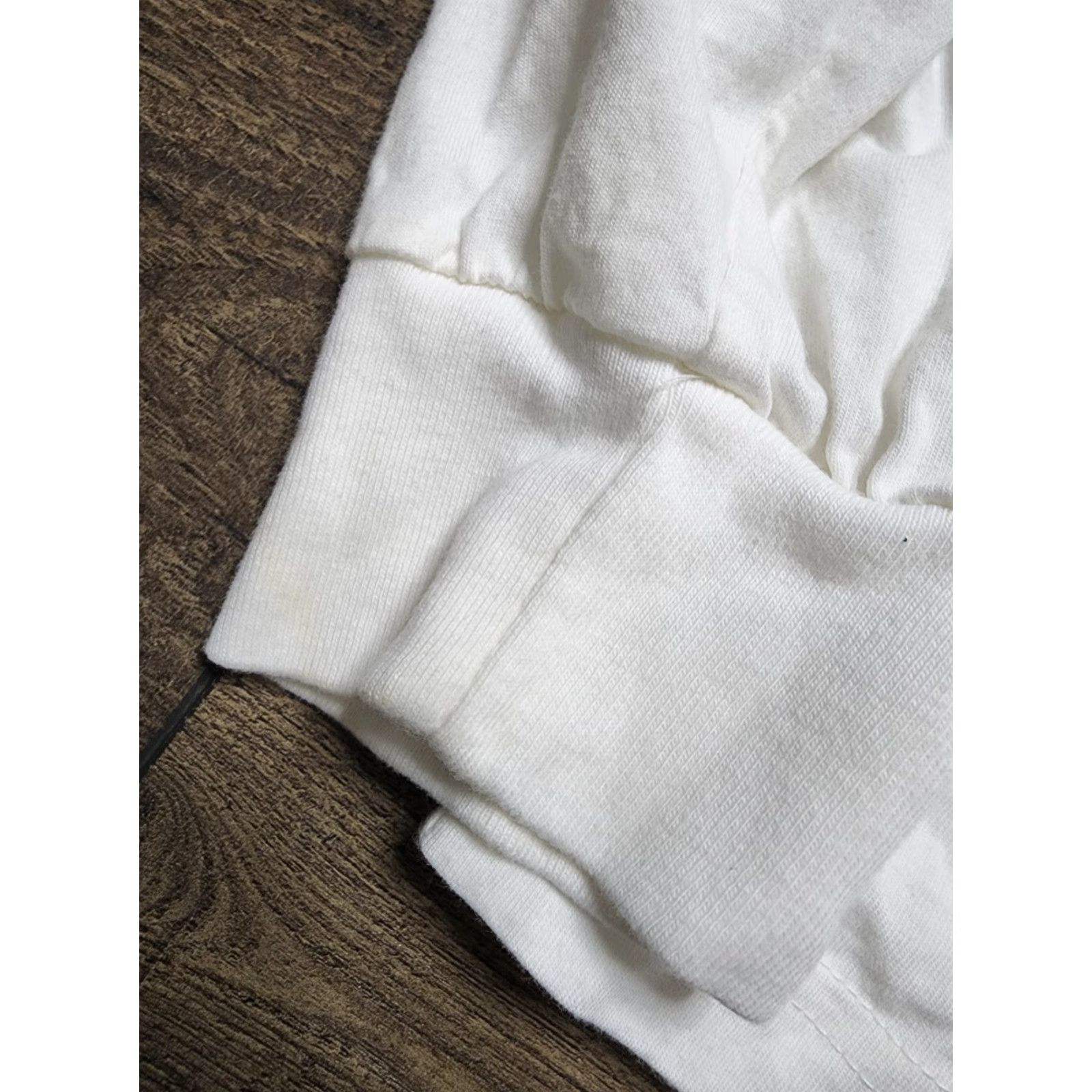 Nike Nike T-Shirt Long Sleeve Casual Crew Neck Modern Unisex Adult Size L White Retro Logo Size L / US 10 / IT 46 - 4 Thumbnail