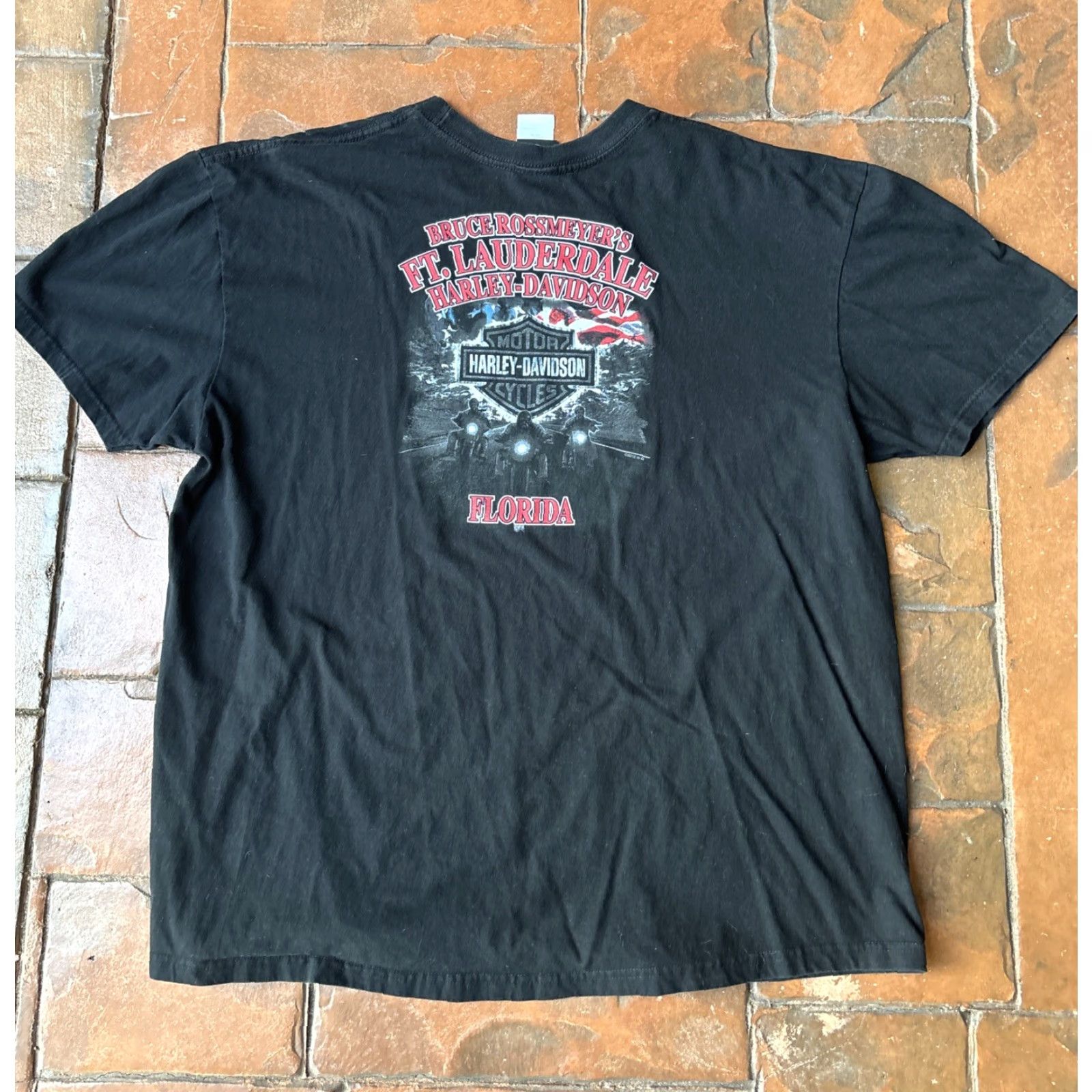Harley Davidson VINTAGE Harley-Davidson T-Shirt 2XL White Short Sleeve Crew Neck Logo Graphic Print Biker Grunge 90s USA Mens Size US XL / EU 56 / 4 - 3 Thumbnail
