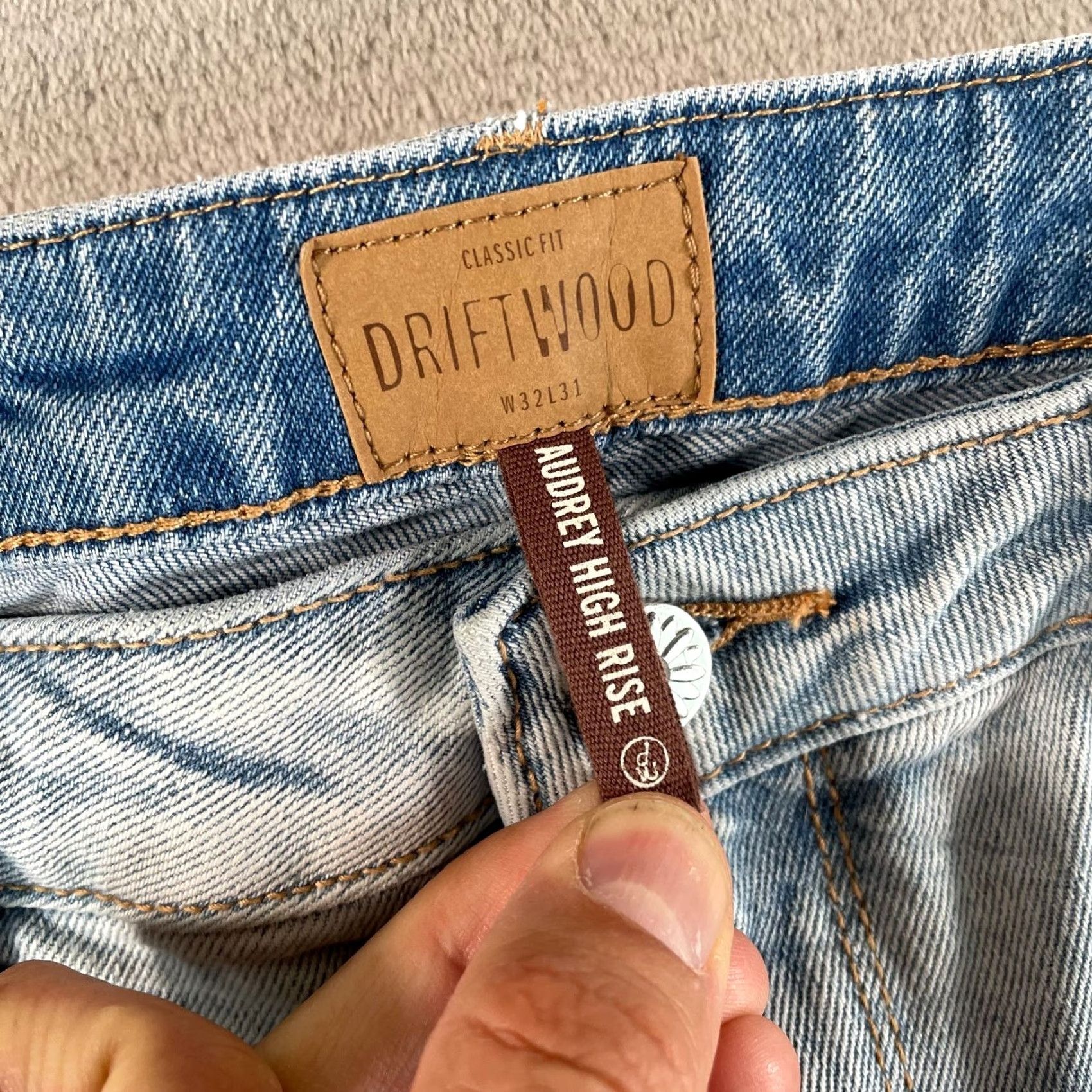 Vintage Driftwood Audrey Embroidered Aztec Southwest Jeans Women 34 Light Blue Size 24" / US 00 / IT 34 - 2 Thumbnail