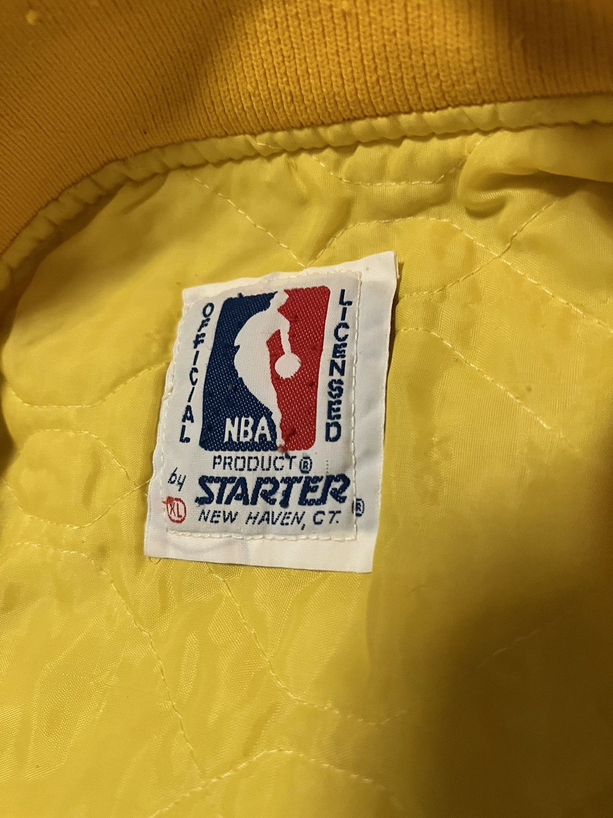 NBA × Starter × Vintage Vintage Lakers Starter Bomber Jacket size XL 25x26.5 Size US XL / EU 56 / 4 - 8 Thumbnail