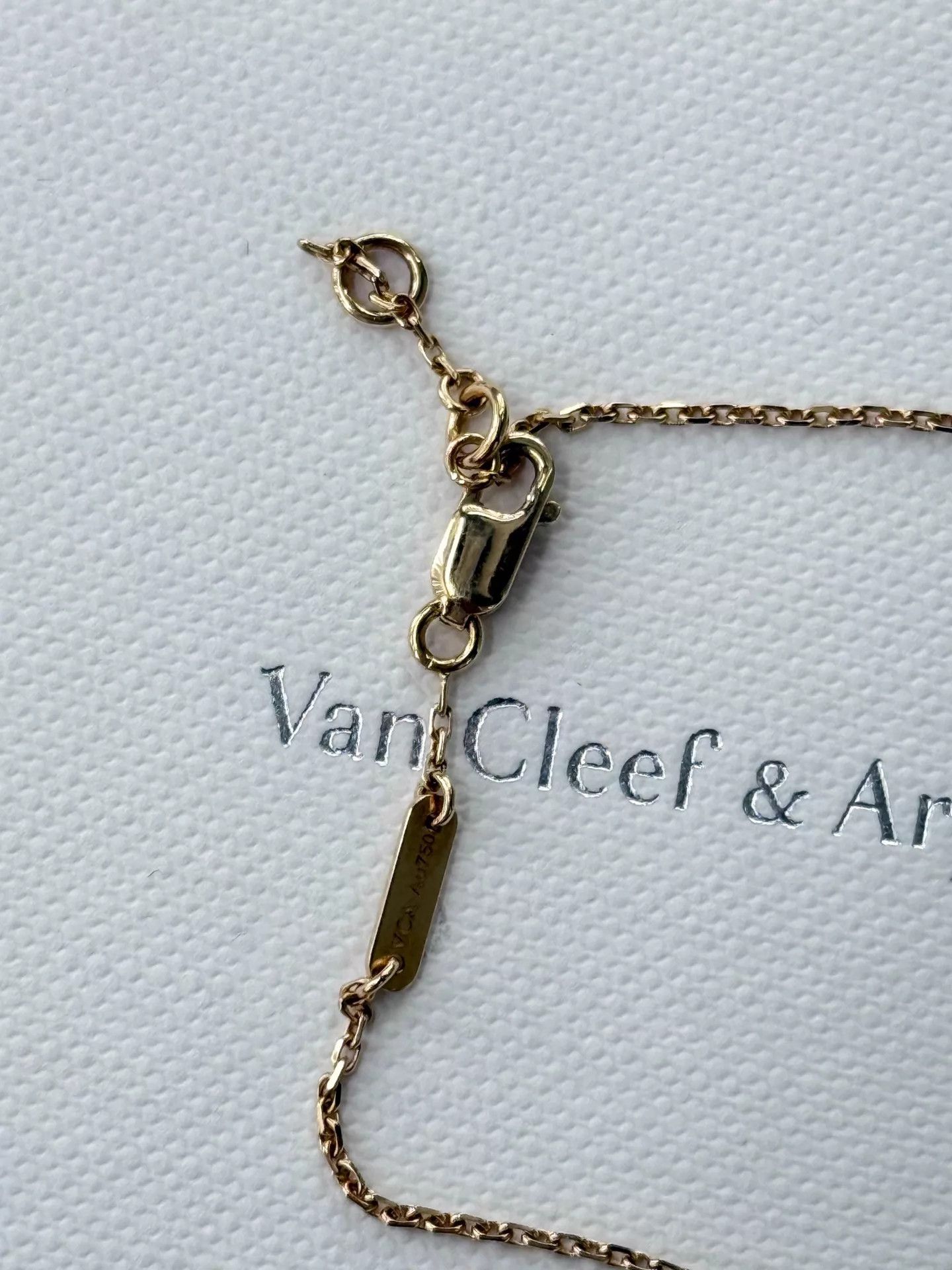 Van Cleef & Arpels VCA White MOP Butterfly Bracelet w/ box & card Size ONE SIZE - 5 Thumbnail